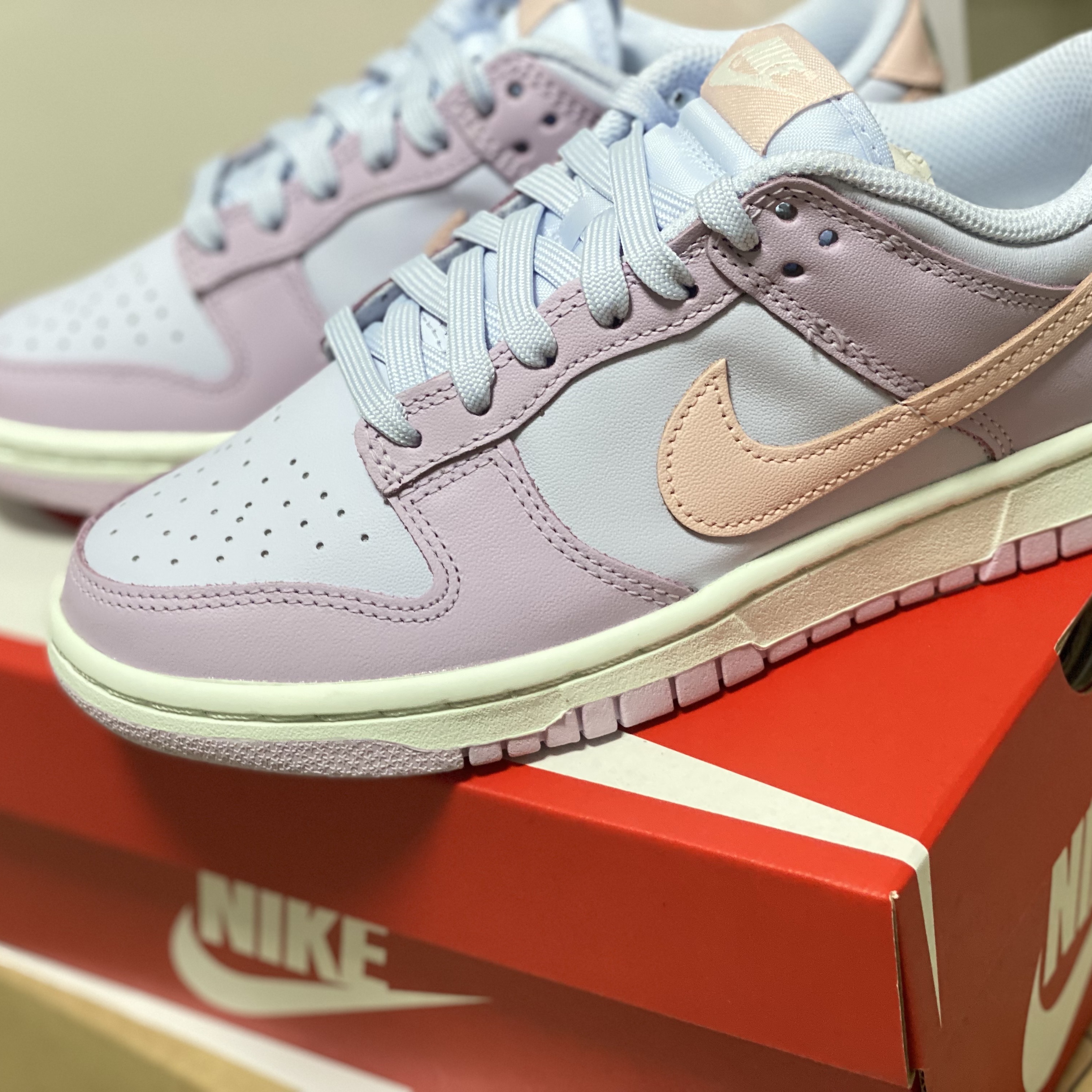 (W) Nike Dunk Low Atmosphere Pink 착용 스타일 - 2
