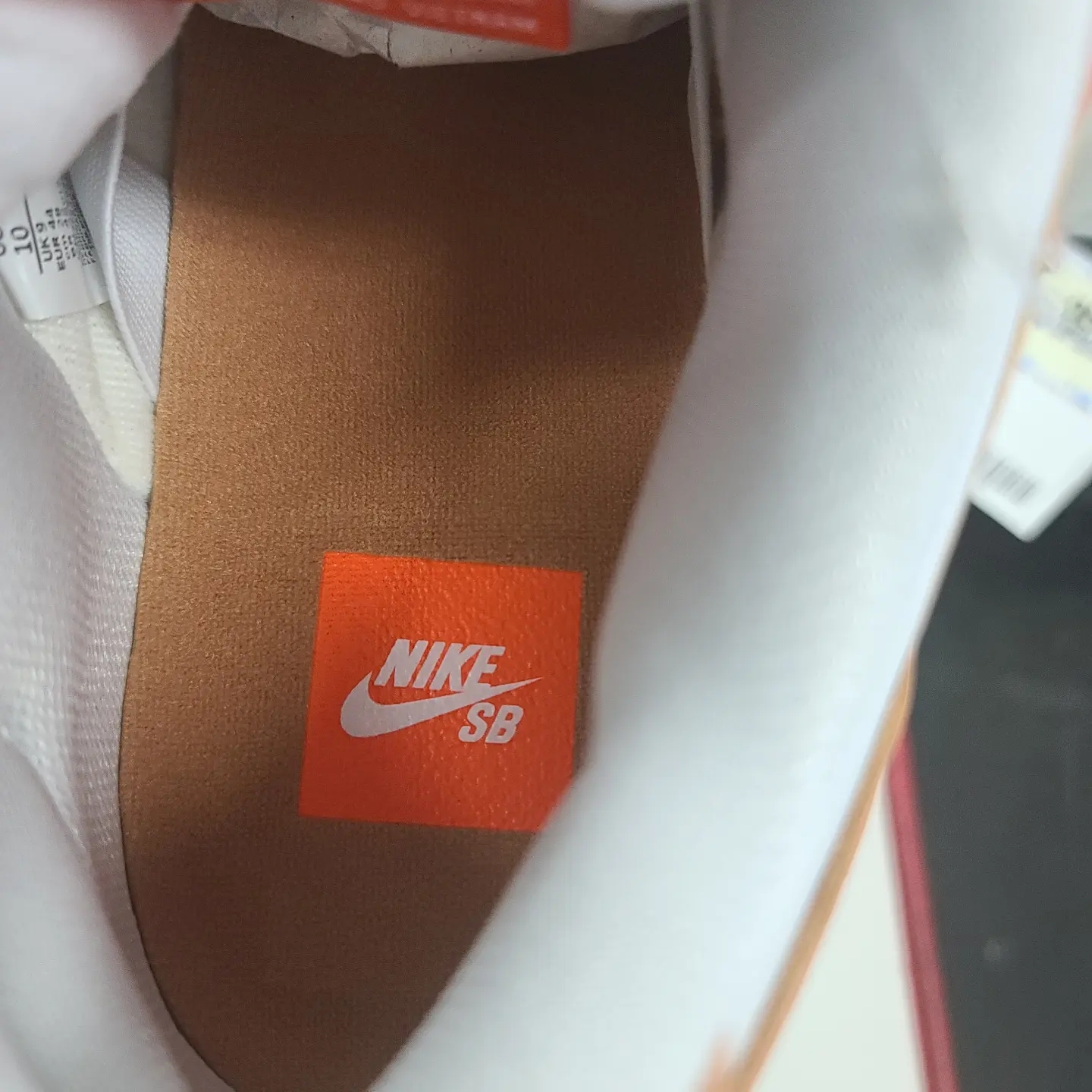 Nike SB Dunk Low Pro Light Cognac 착용 스타일 - 3
