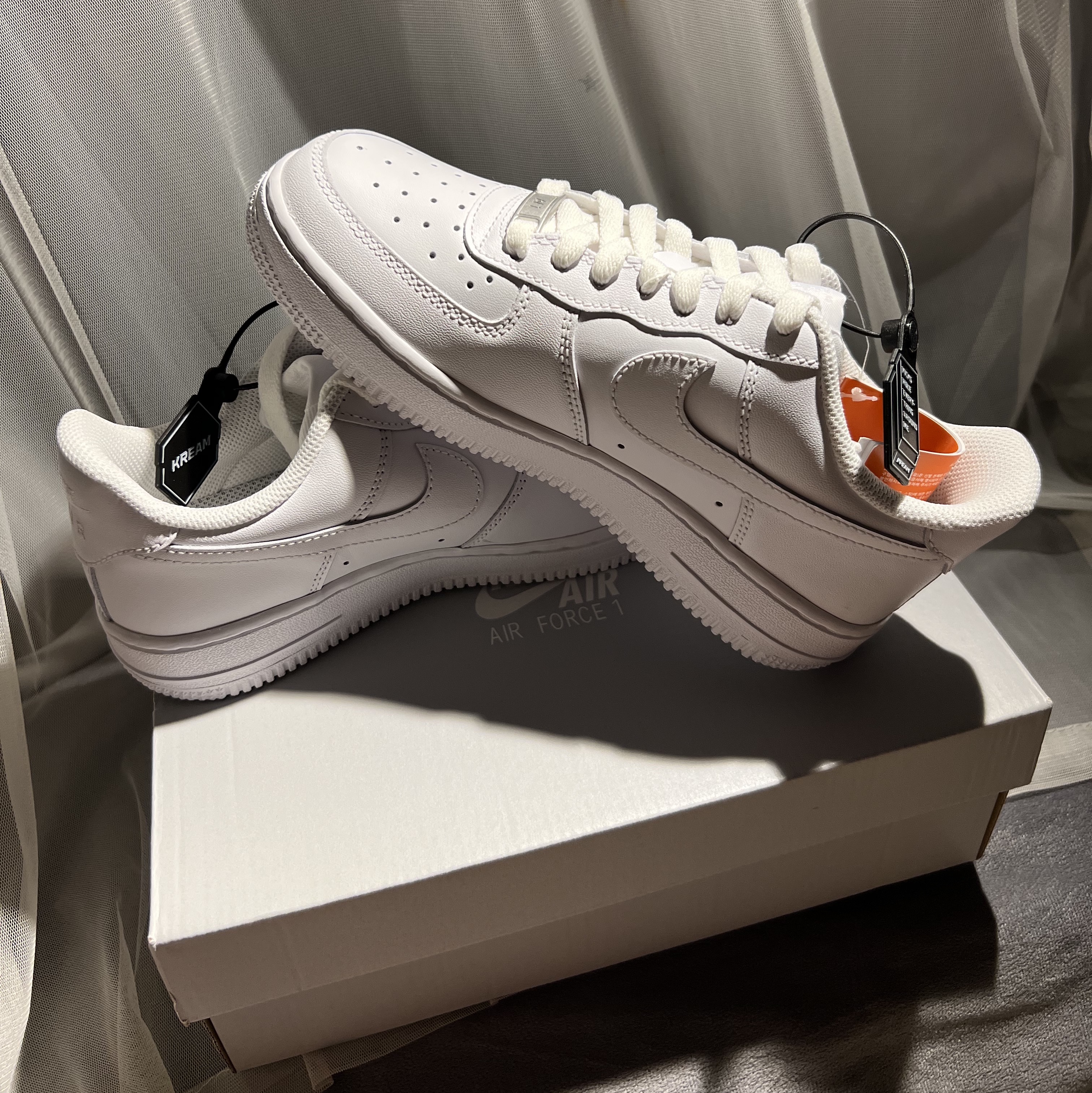 (W) Nike Air Force 1 '07 Low White, Nike Air Force 1 '07 Low White 착용 스타일