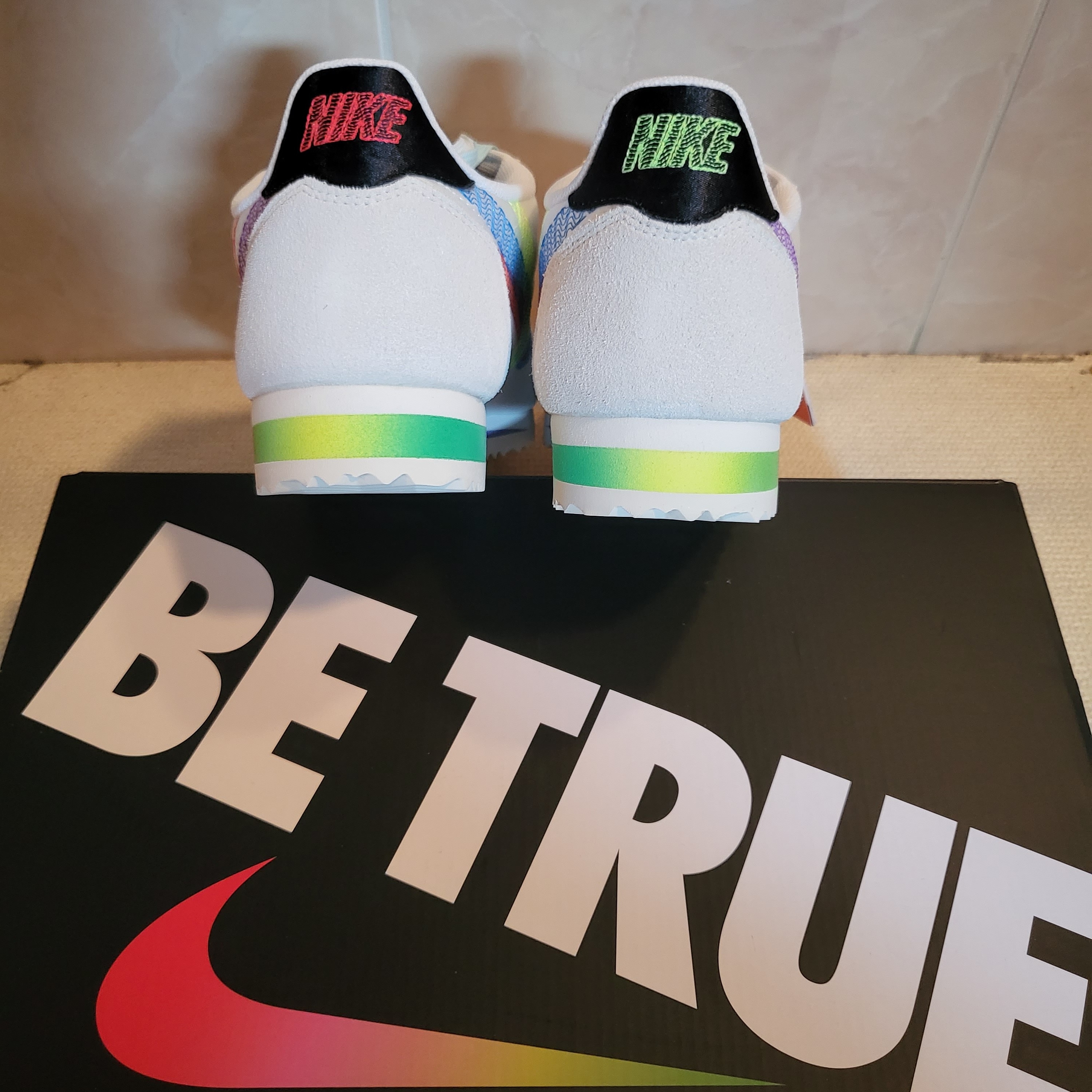 Nike Cortez Be True 착용 스타일 - 5