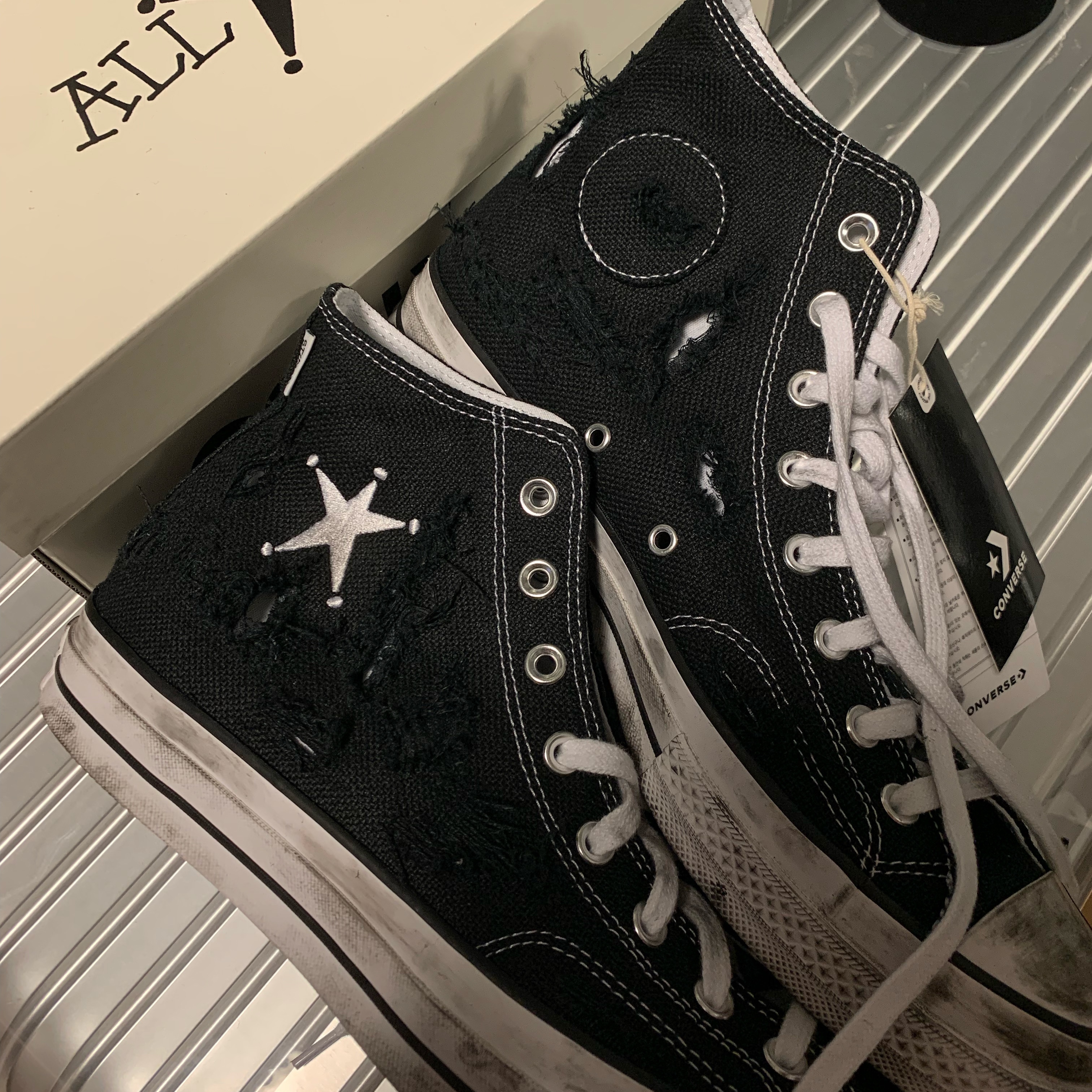 Converse x Stussy Chuck 70 High Black 착용 스타일 - 1