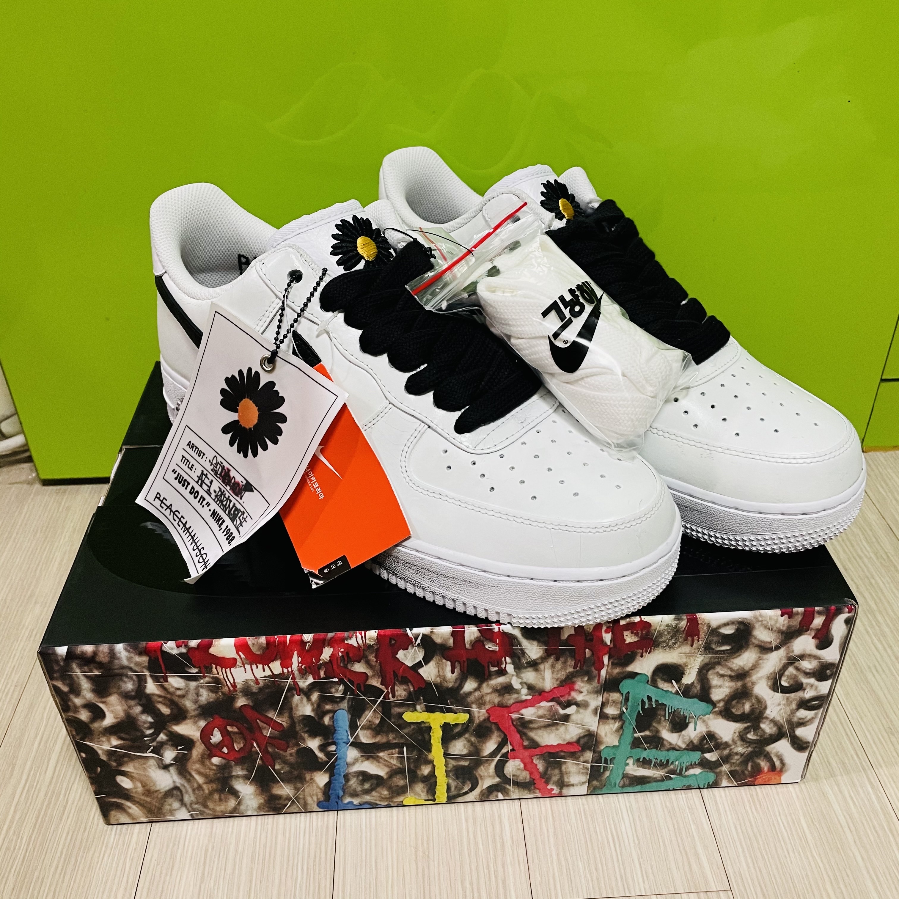 Nike x Peaceminusone Air Force 1 Low Para-Noise 2.0 착용 스타일 - 2