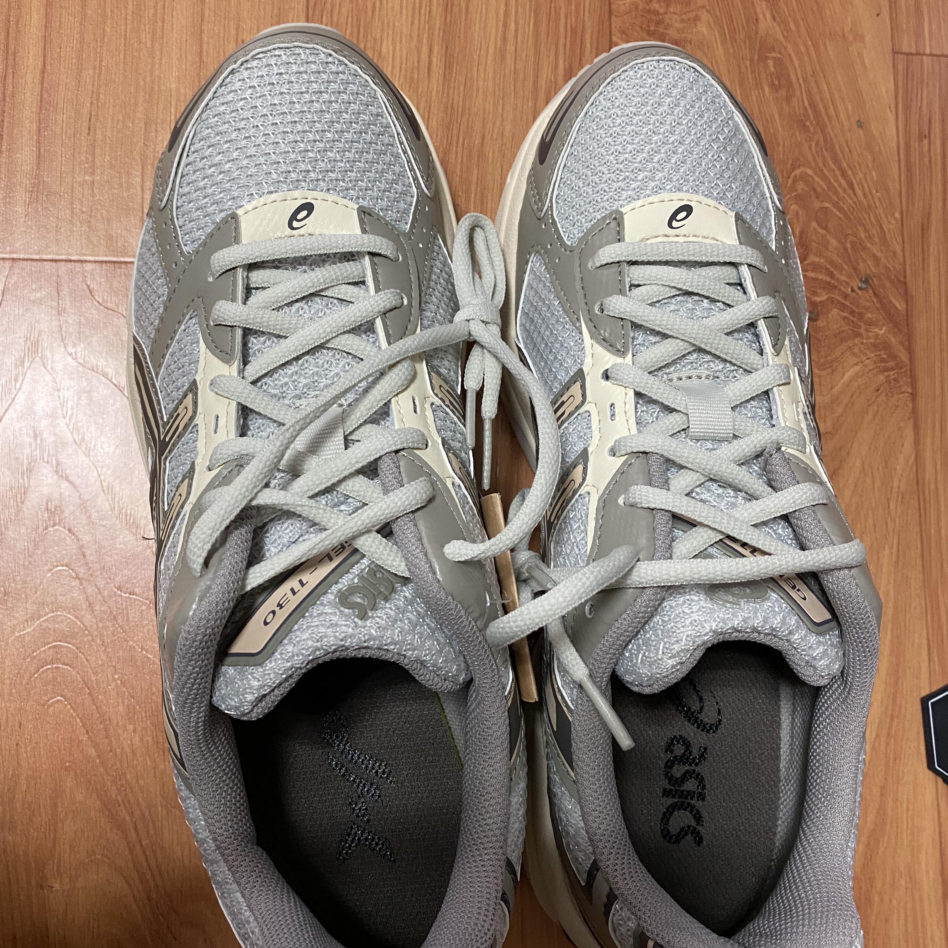 Asics x I4P Gel-1130 Glacier Grey Mink 착용 스타일 - 1
