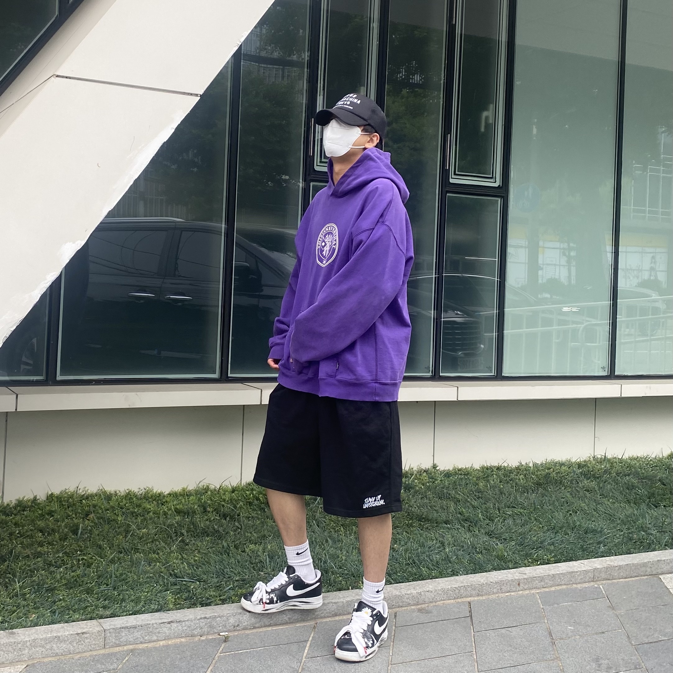 Nike x Peaceminusone Air Force 1 Low Para-Noise 착용 스타일