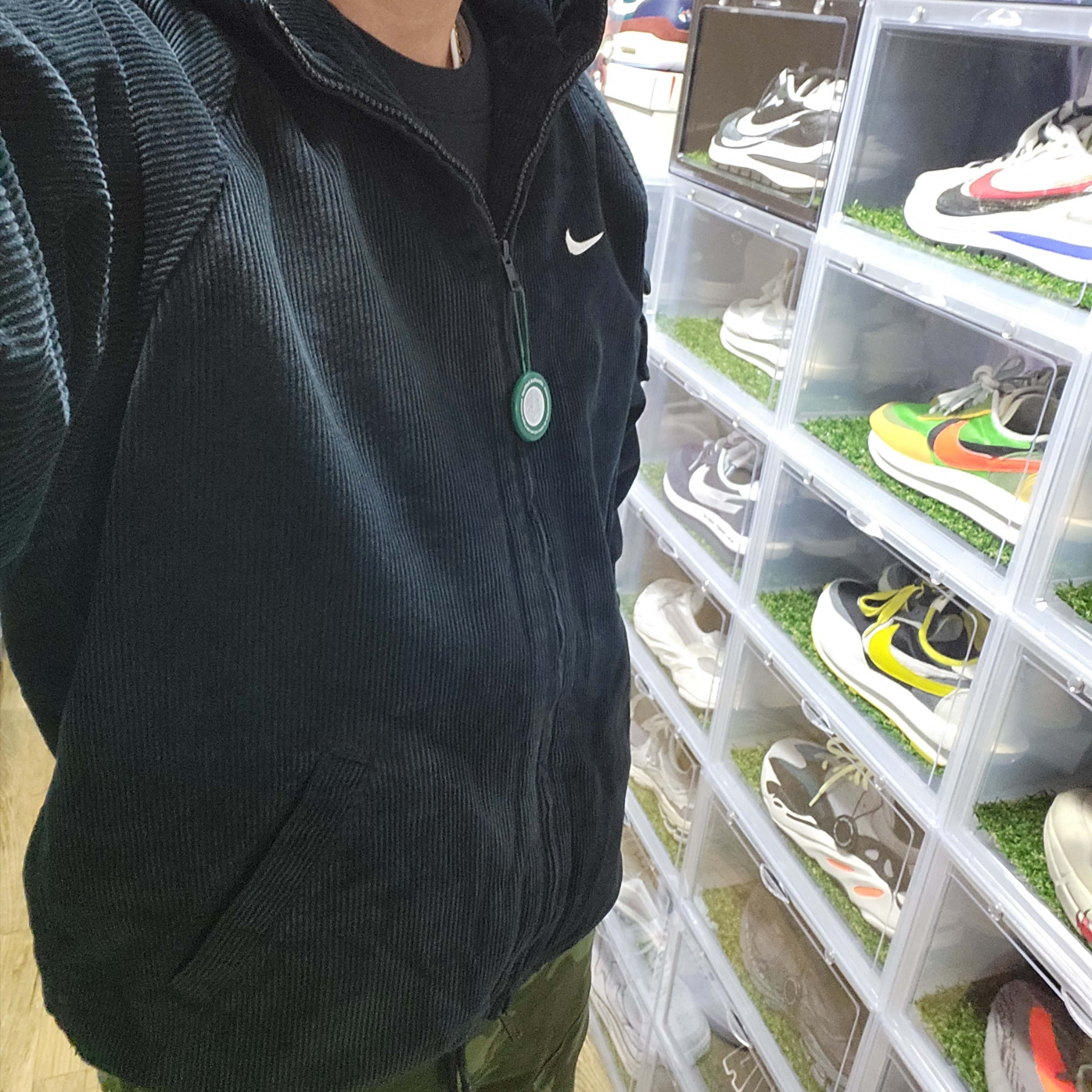 Supreme x Nike Arc Corduroy Hooded Jacket Black - 22SS 착용 스타일 - 1