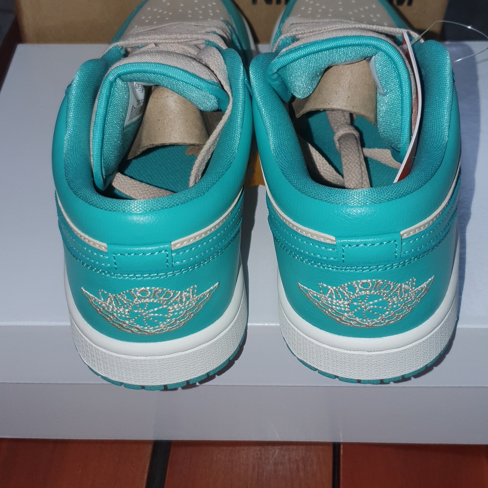 (W) Jordan 1 Low Sanddrift Washed Teal 착용 스타일 - 1