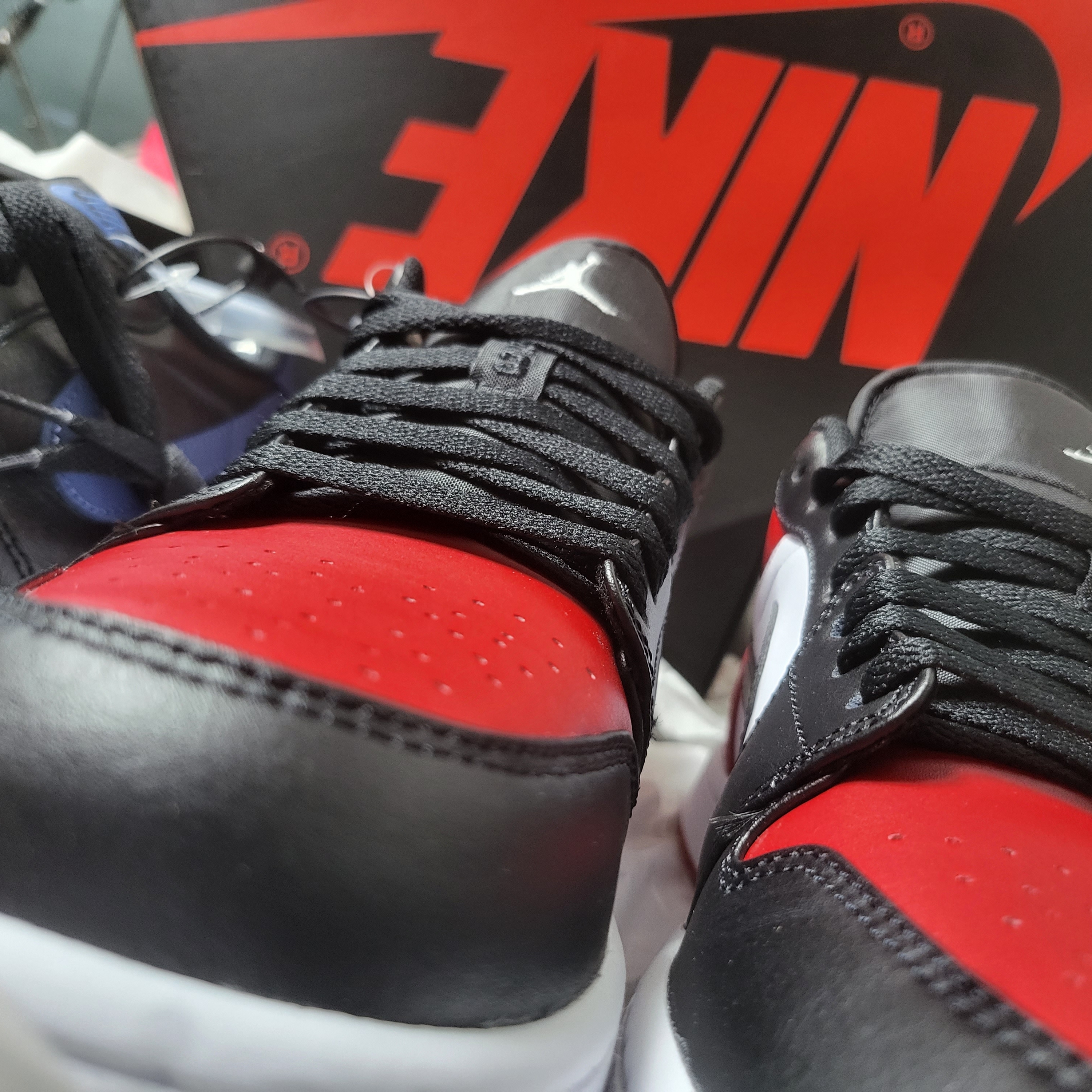 Jordan 1 Low Bred Toe, Jordan 1 Retro Low OG Mystic Navy 착용 스타일 - 3