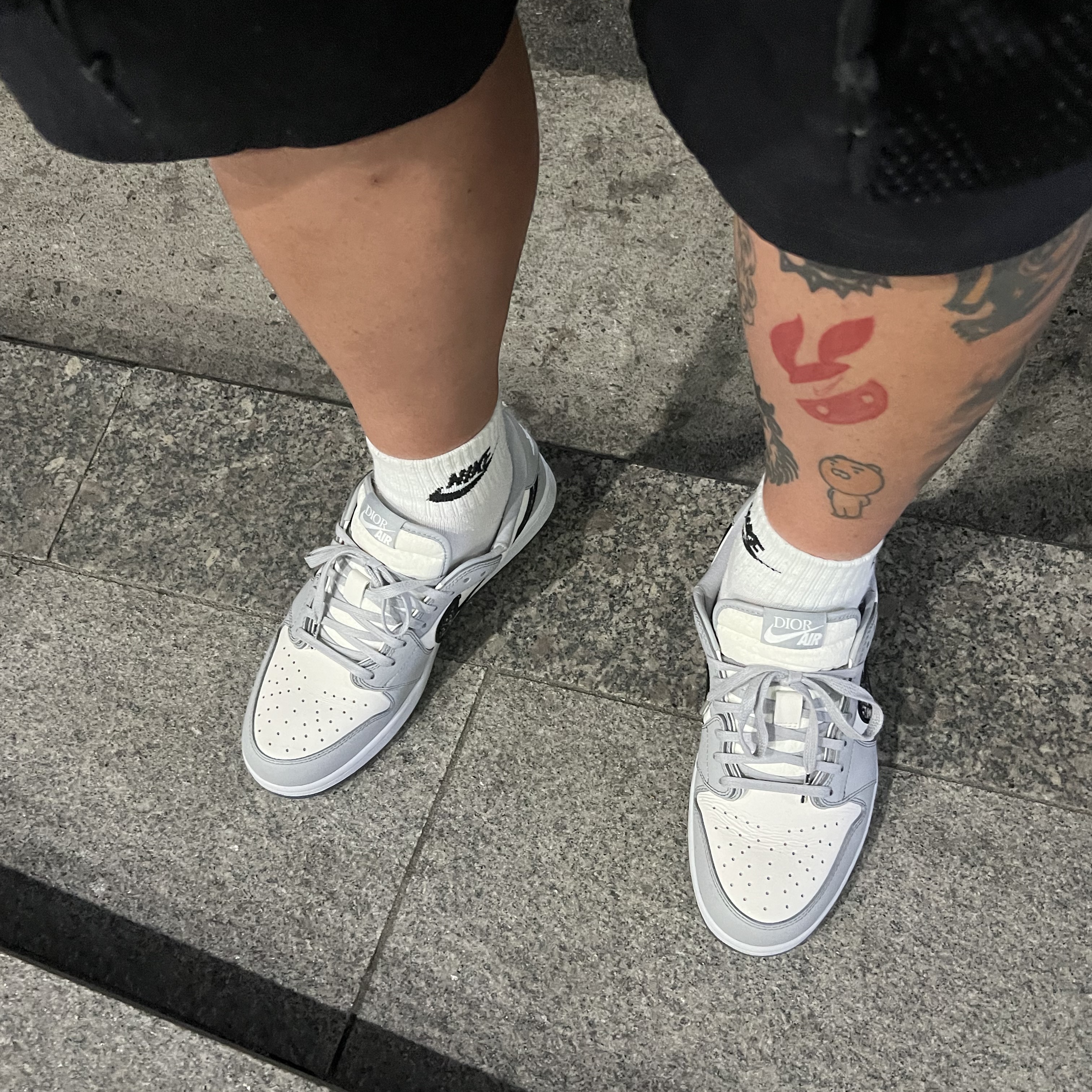 Jordan 1 x Dior Low OG 착용 스타일 - 2