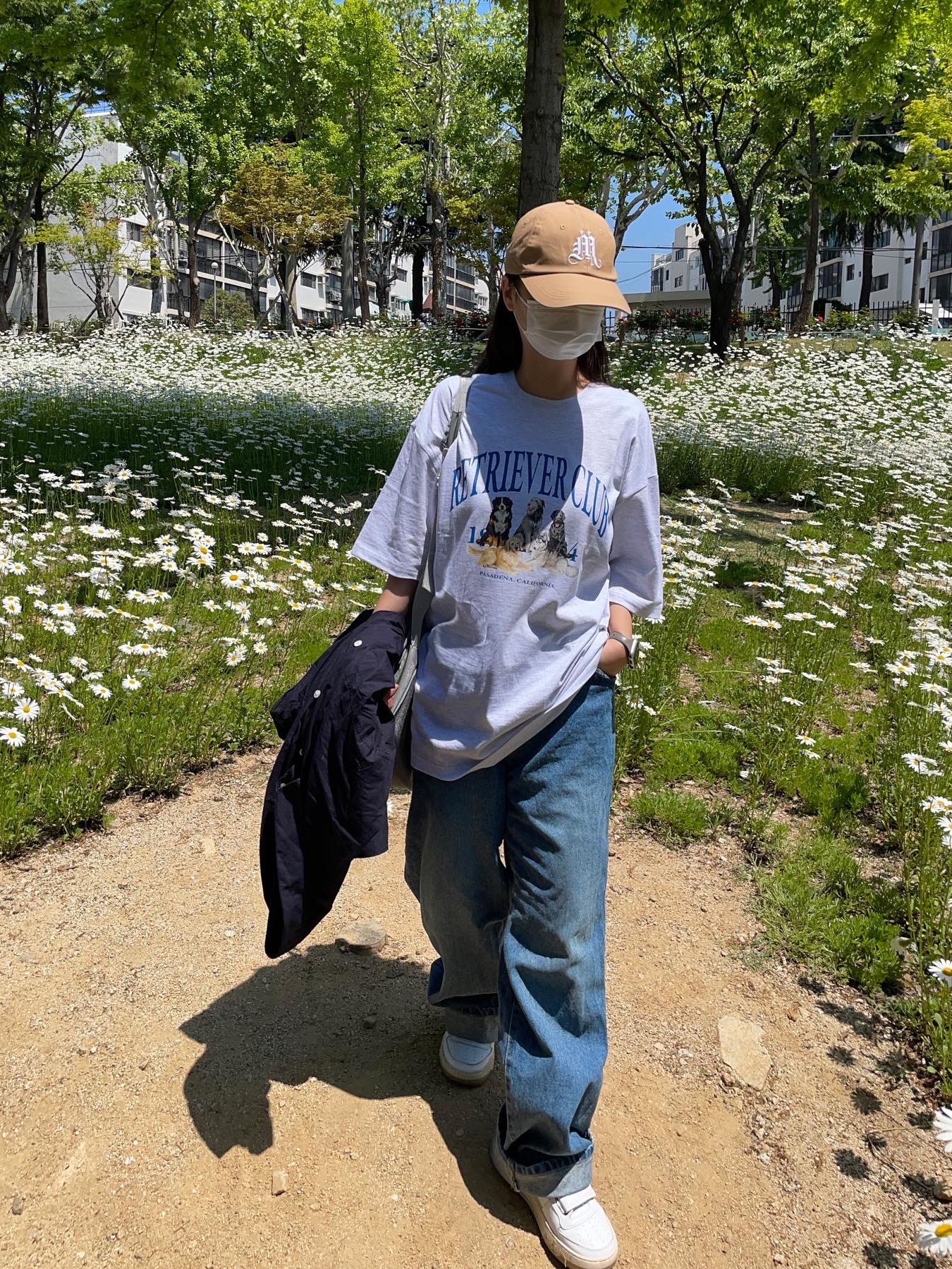 Acne Studios Perey Velcro Strap Sneakers White 착용 스타일 - 3