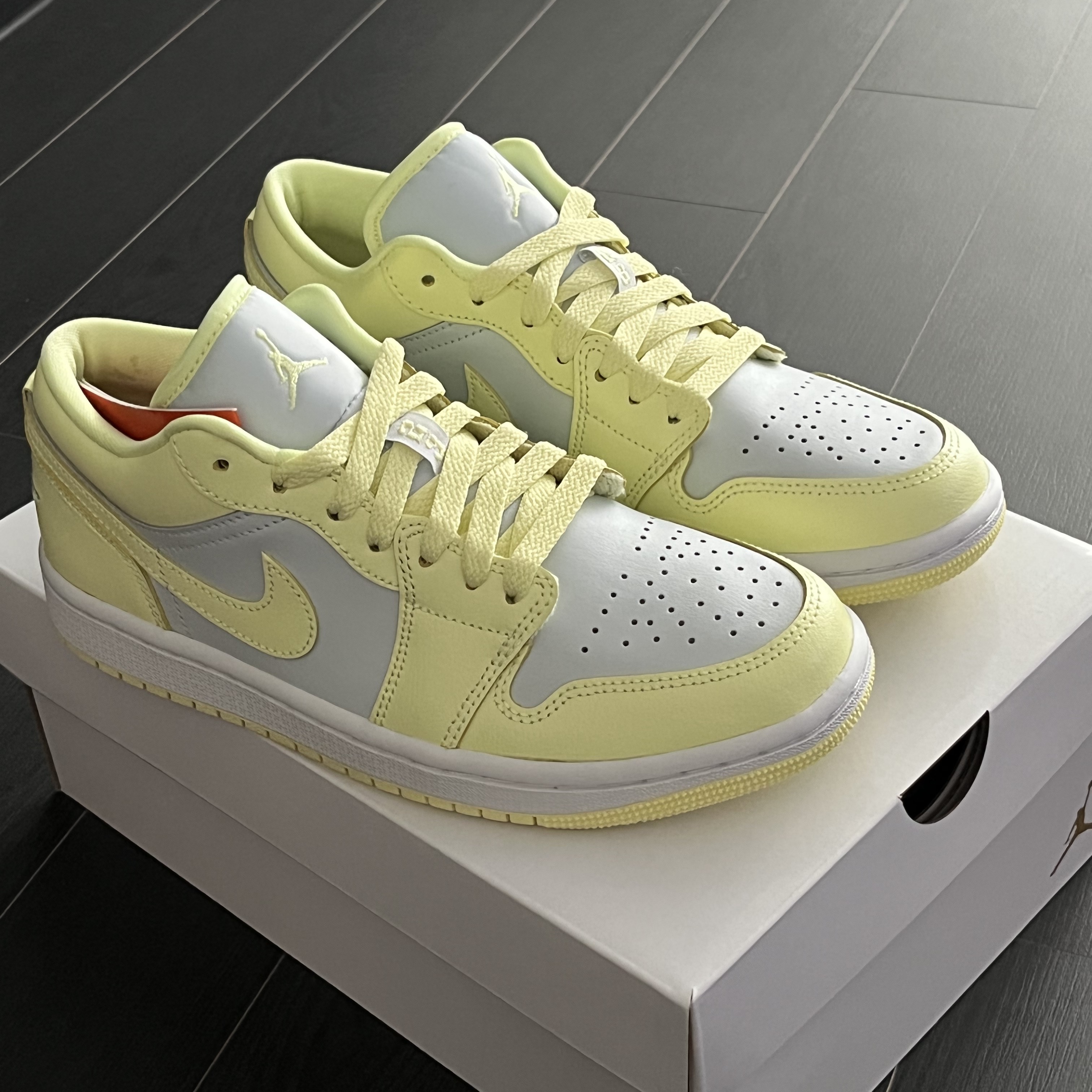 (W) Jordan 1 Low Citron Tint 착용 스타일