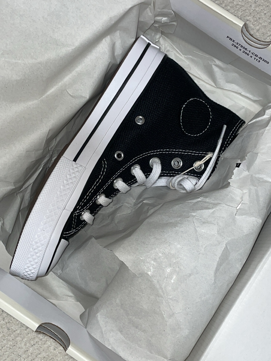 Converse x Stussy Chuck 70 High Black 착용 스타일 - 2