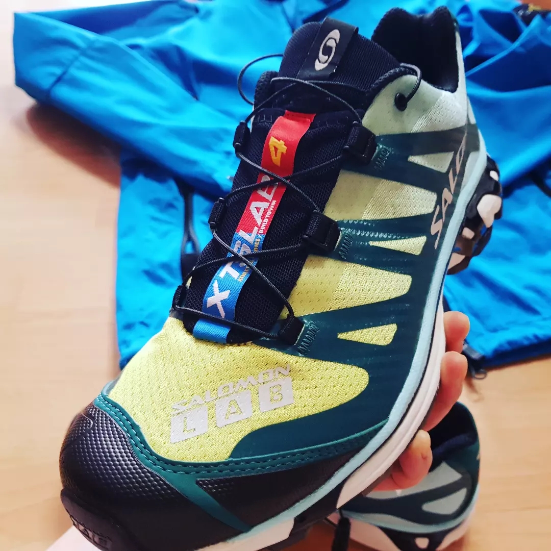 Salomon XT-4 ADV Tanager Turquoise, Nike Golf x Stone Island RASO-R 3L Jacket Blue 착용 스타일 - 3
