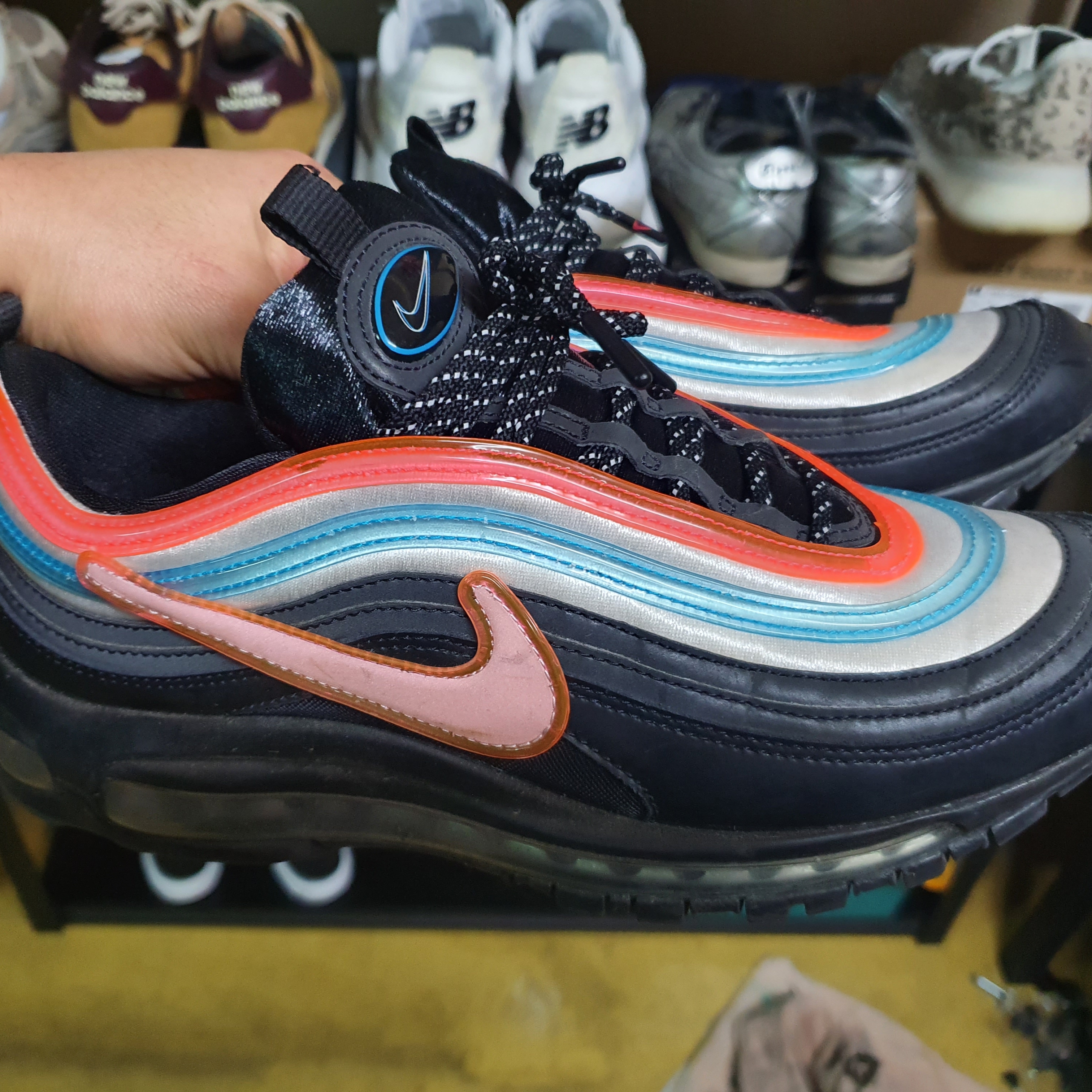 Nike Air Max 97 Neon Seoul 착용 스타일 - 3