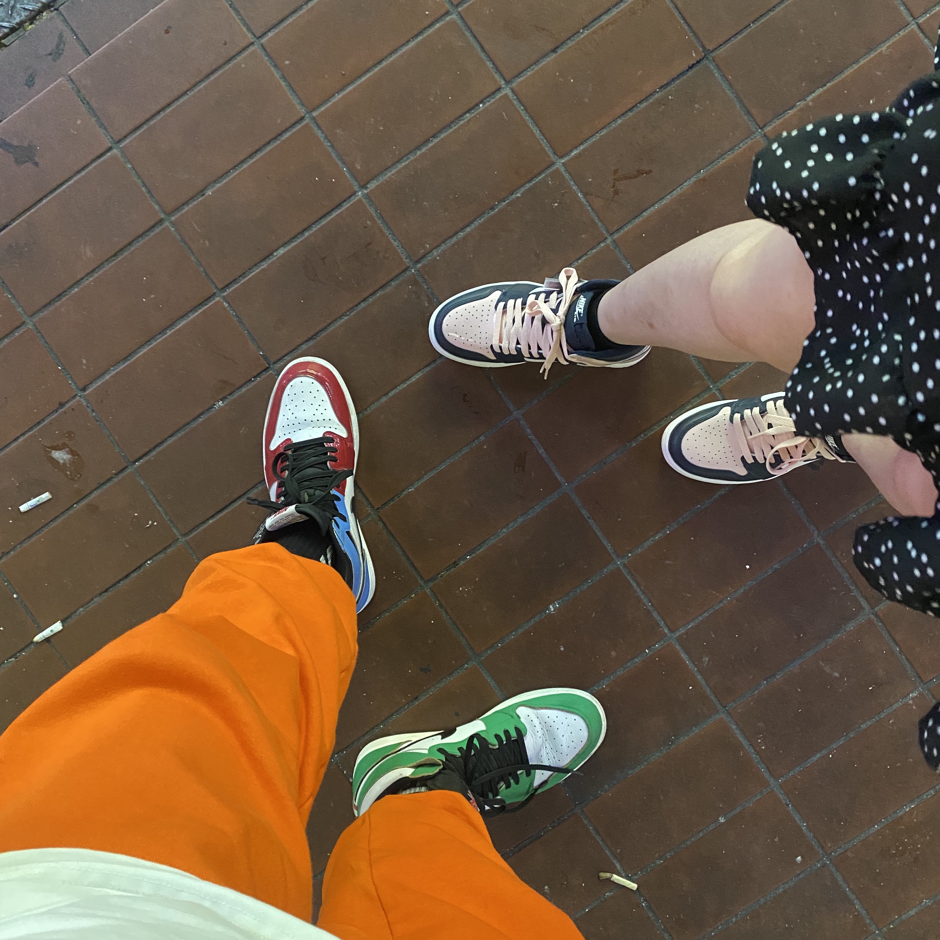 (W) Jordan 1 Retro High OG Atmosphere, (W) Jordan 1 Retro High OG Lucky Green 착용 스타일
