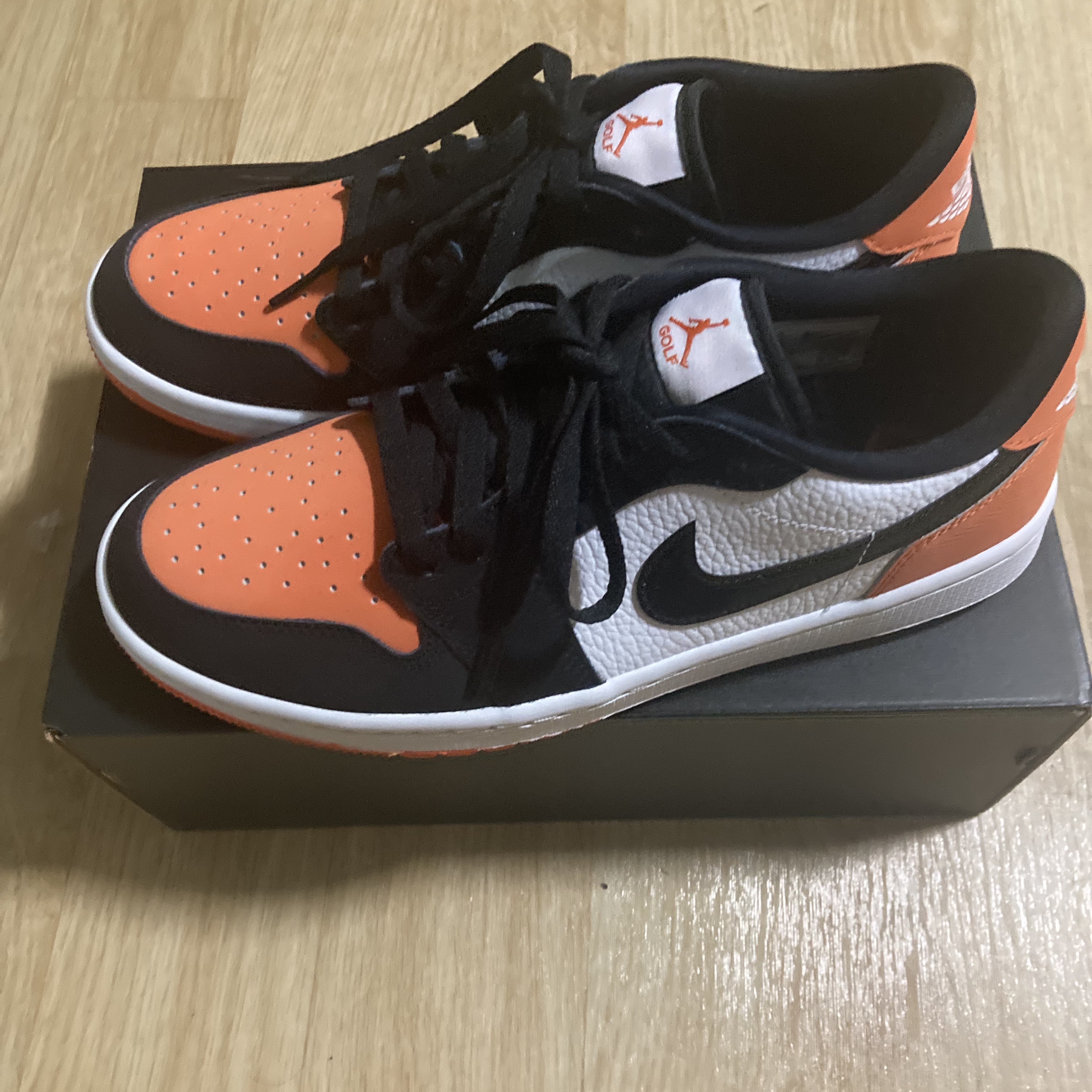 Jordan 1 Low Golf Starfish 착용 스타일