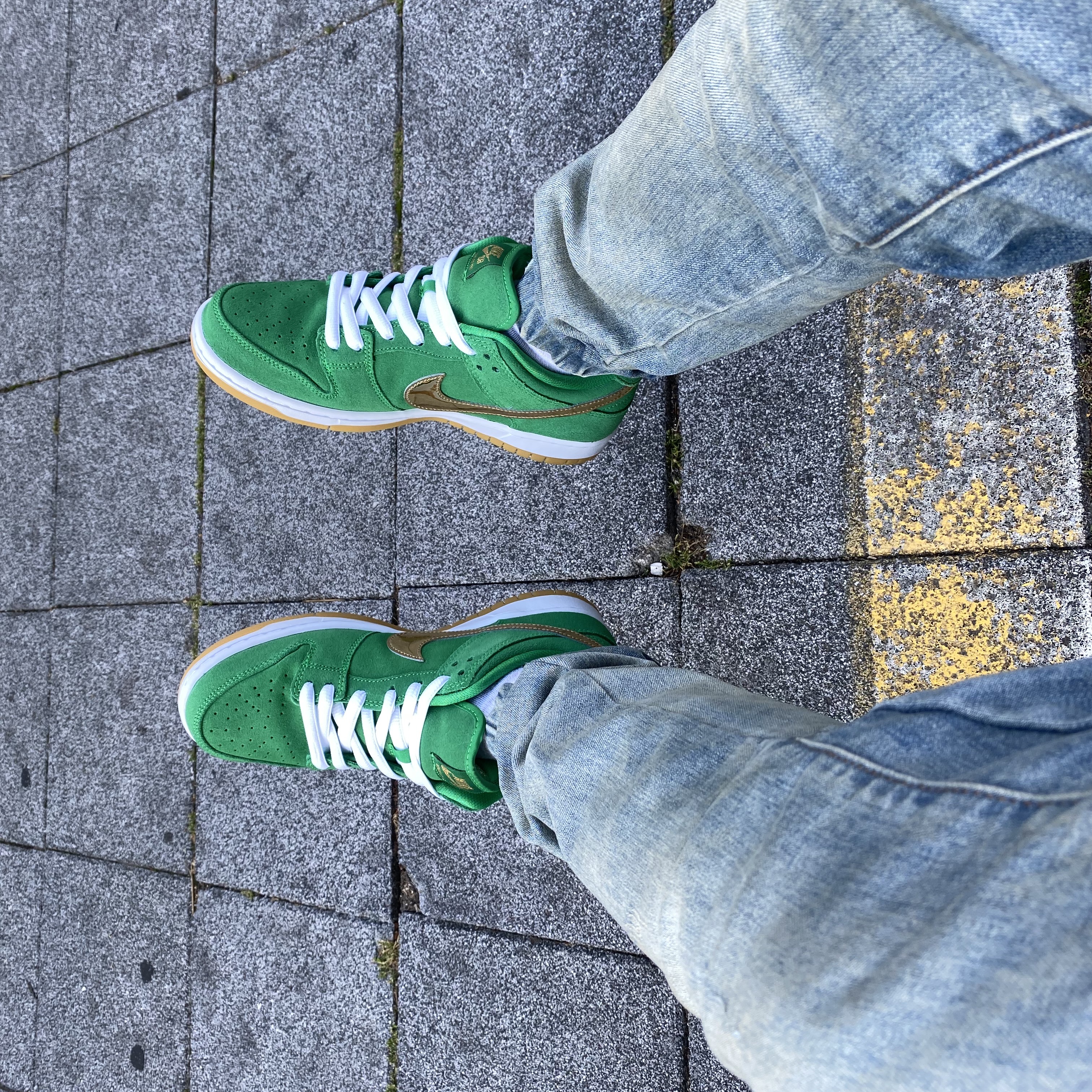 Nike SB Dunk Low Pro Shamrock 착용 스타일