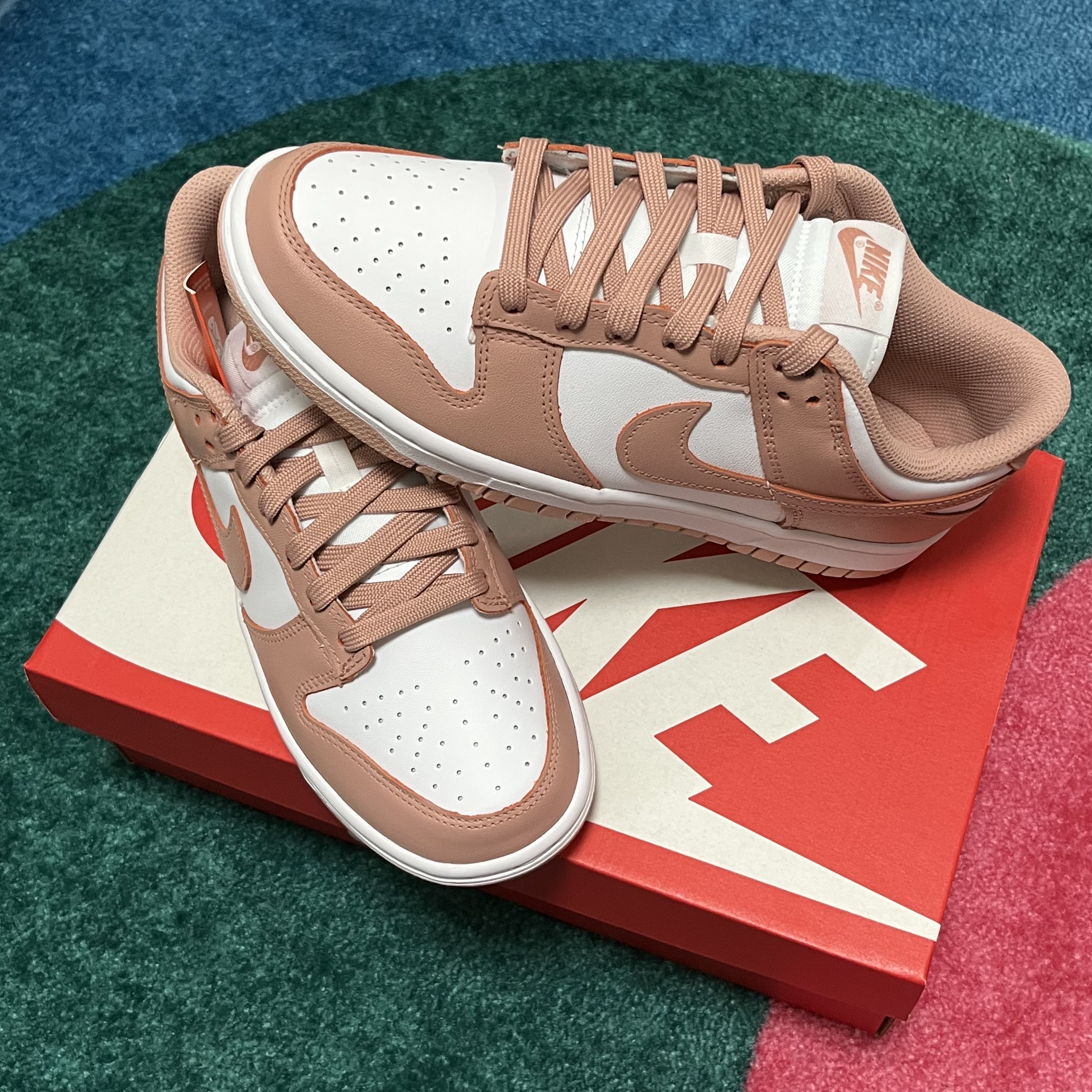 (W) Nike Dunk Low Rose Whisper 착용 스타일 - 2