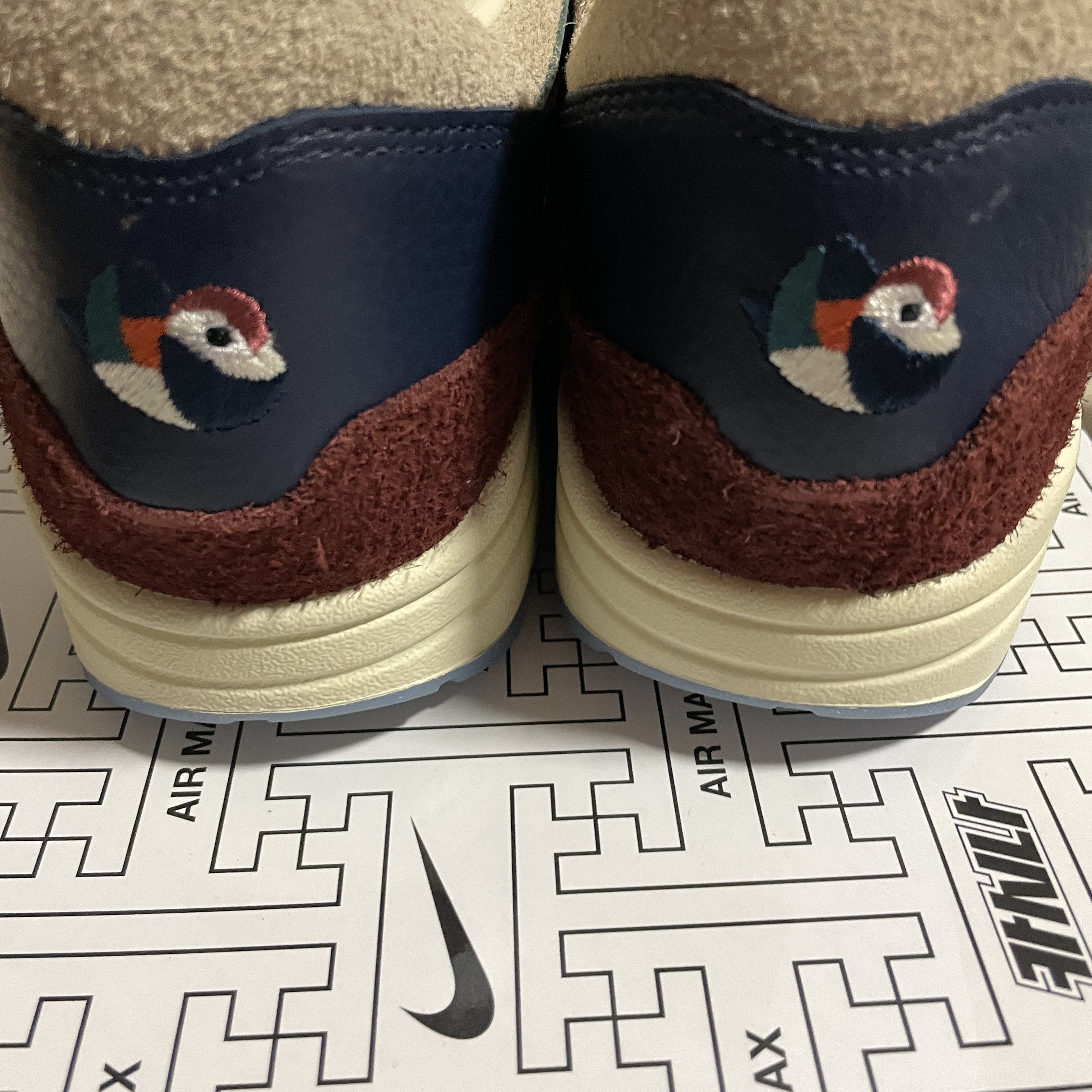 Nike x Kasina Air Max 1 SP Won-Ang Orange, Nike x Kasina Air Max 1 SP Won-Ang Particle Grey 착용 스타일 - 3