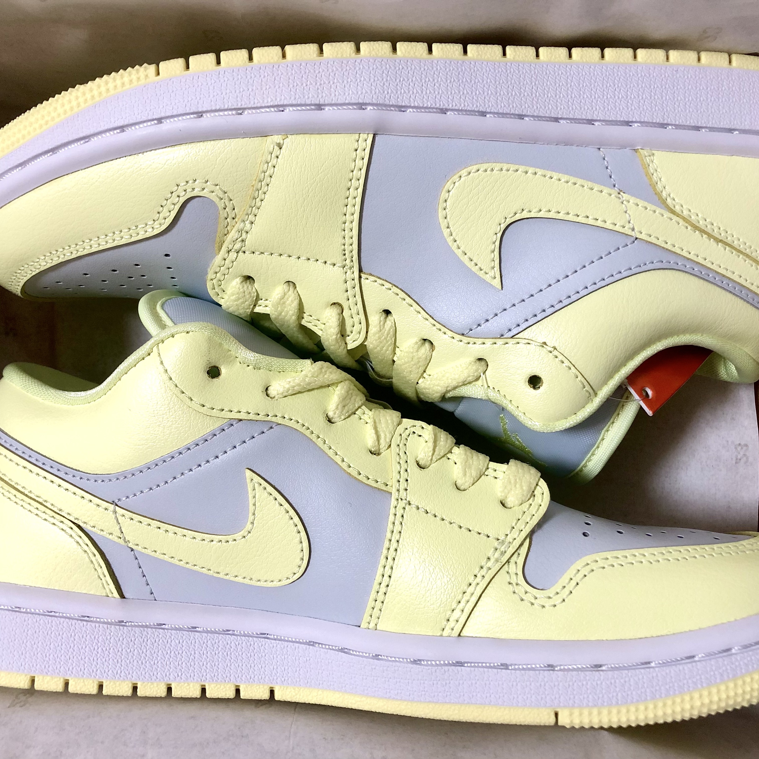 (W) Jordan 1 Low Citron Tint 착용 스타일