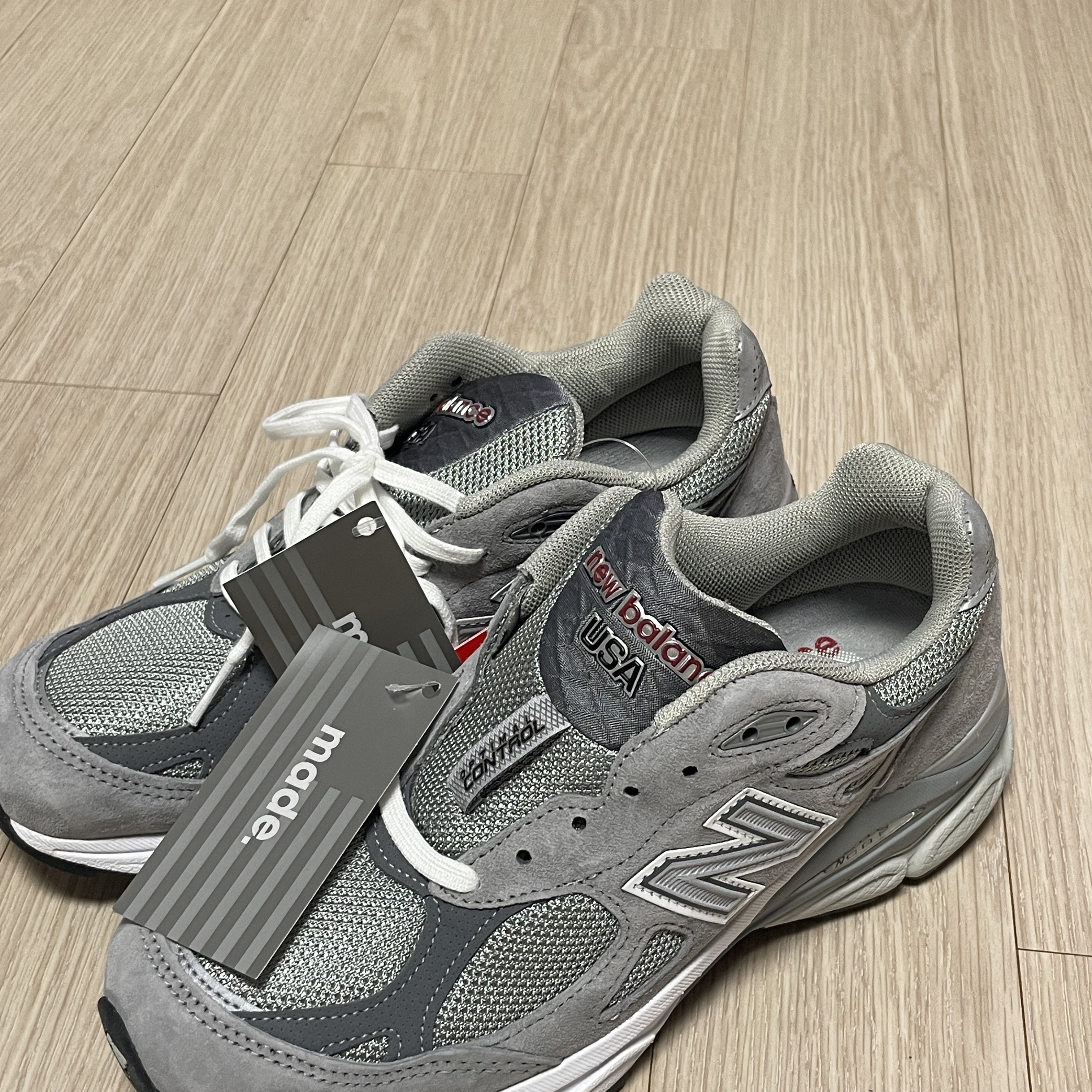 New Balance 990v3 Made in USA Grey - D Standard 착용 스타일 - 3