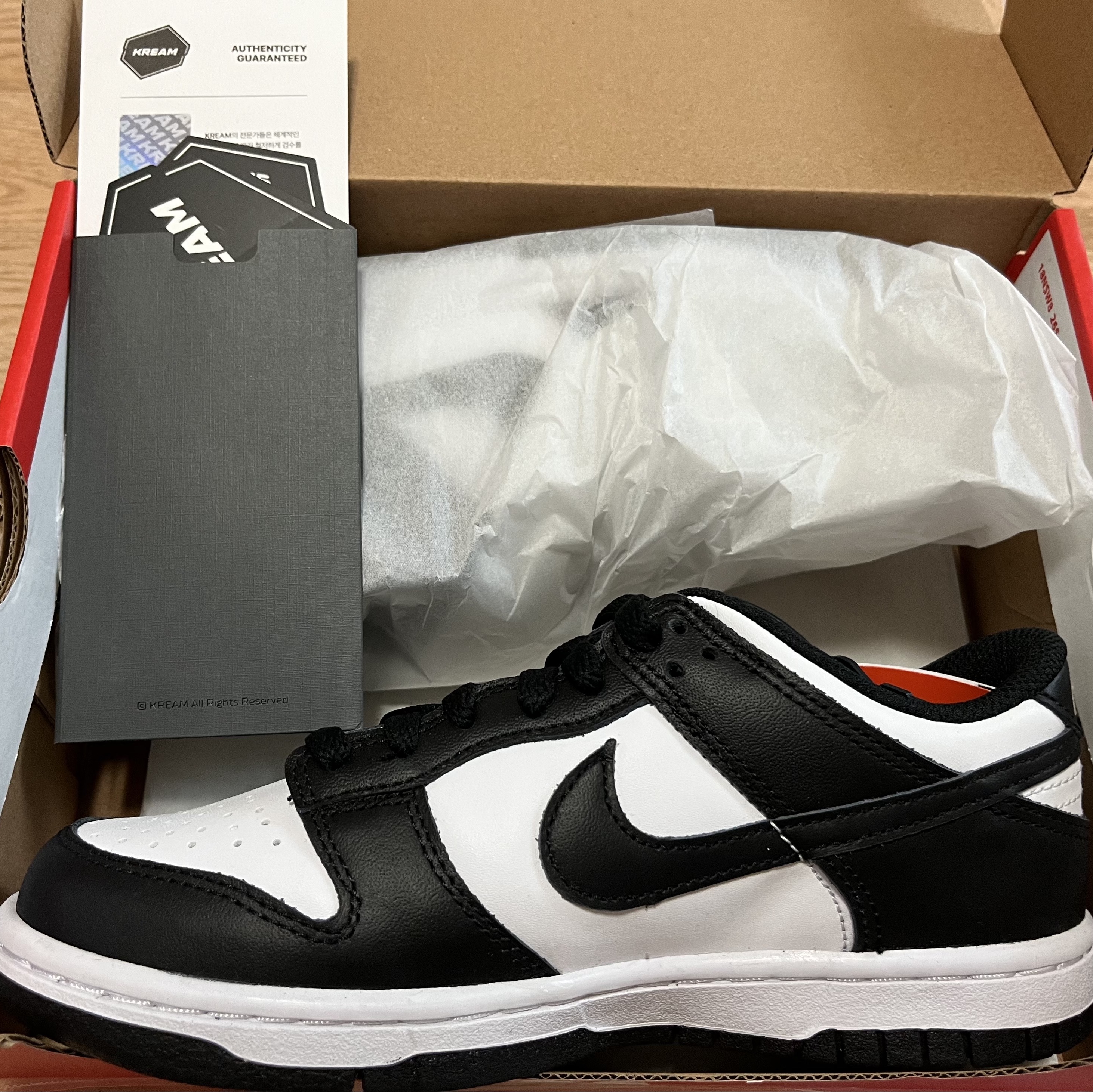 Nike Dunk Low Retro Black 착용 스타일