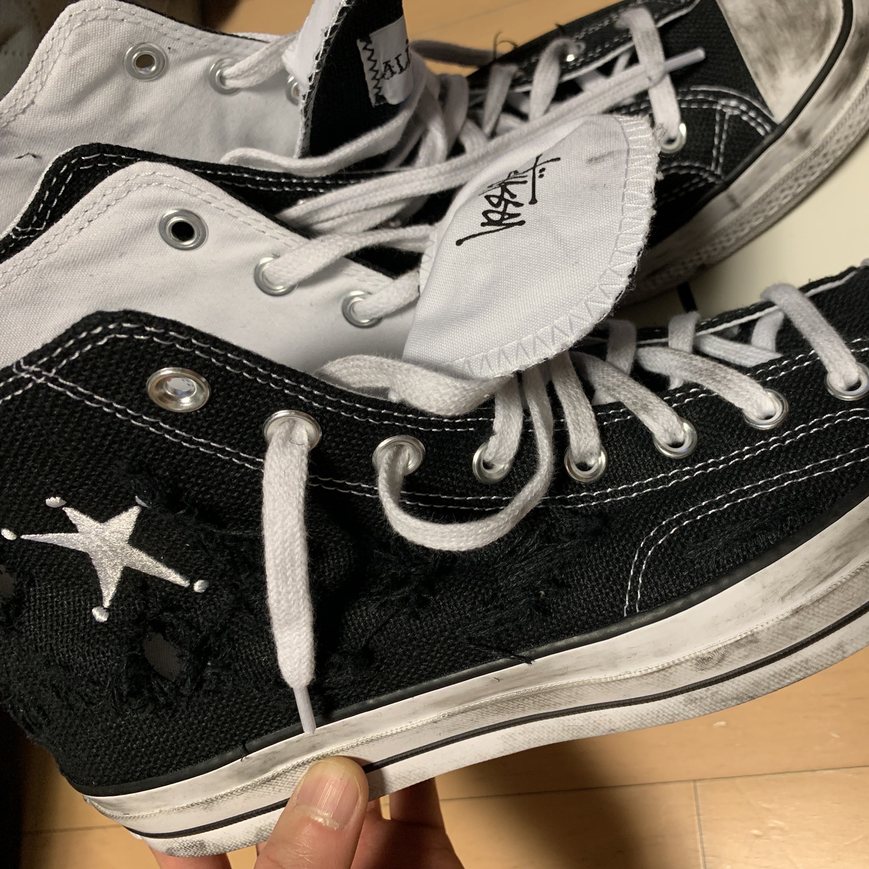 Converse x Stussy Chuck 70 High Black 착용 스타일 - 2