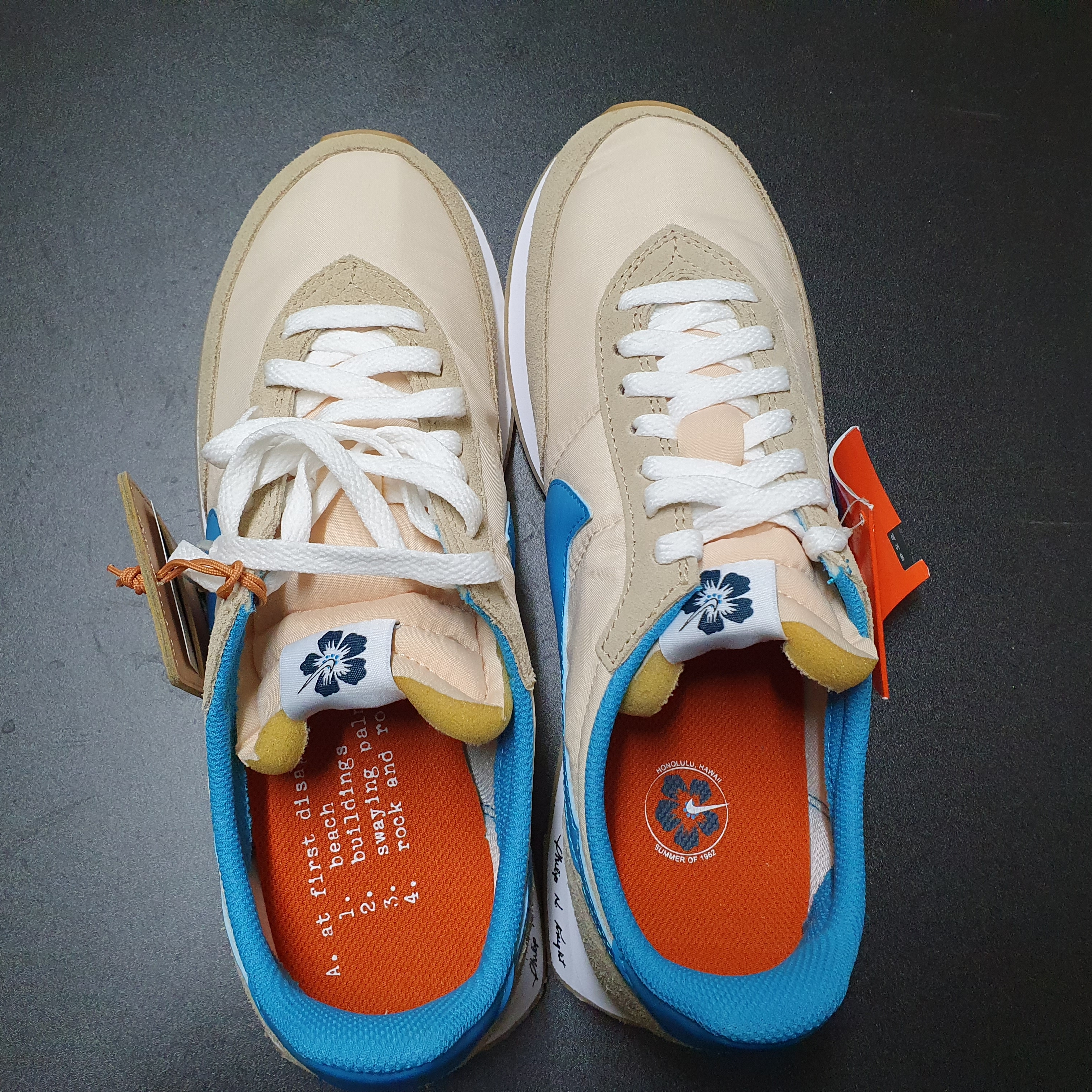 Nike Waffle Trainer 2 Pearl White Laser Blue 착용 스타일 - 4