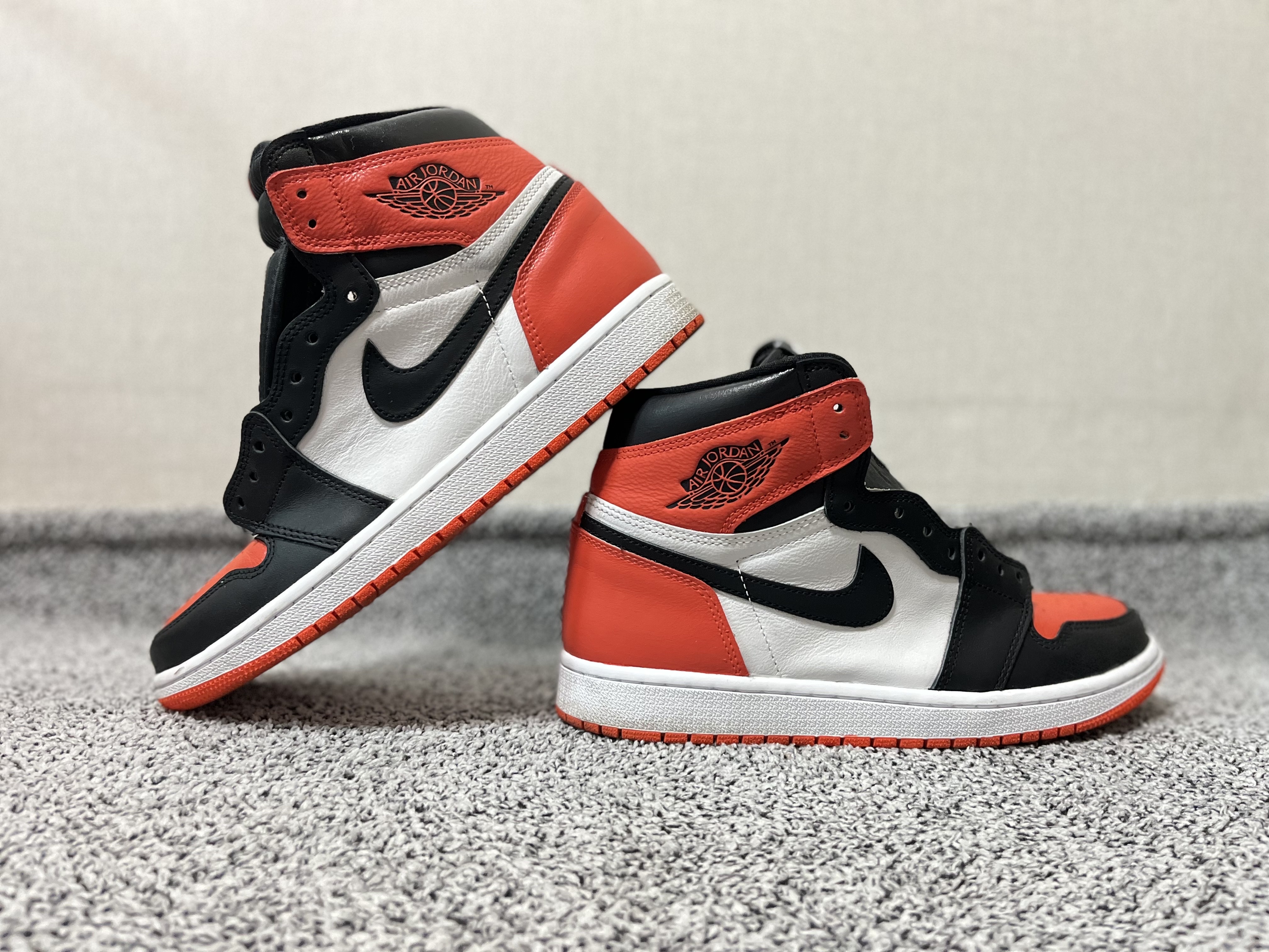 Jordan 1 Retro High OG Electro Orange, (GS) Jordan 1 Retro High OG Electro Orange 착용 스타일 - 1