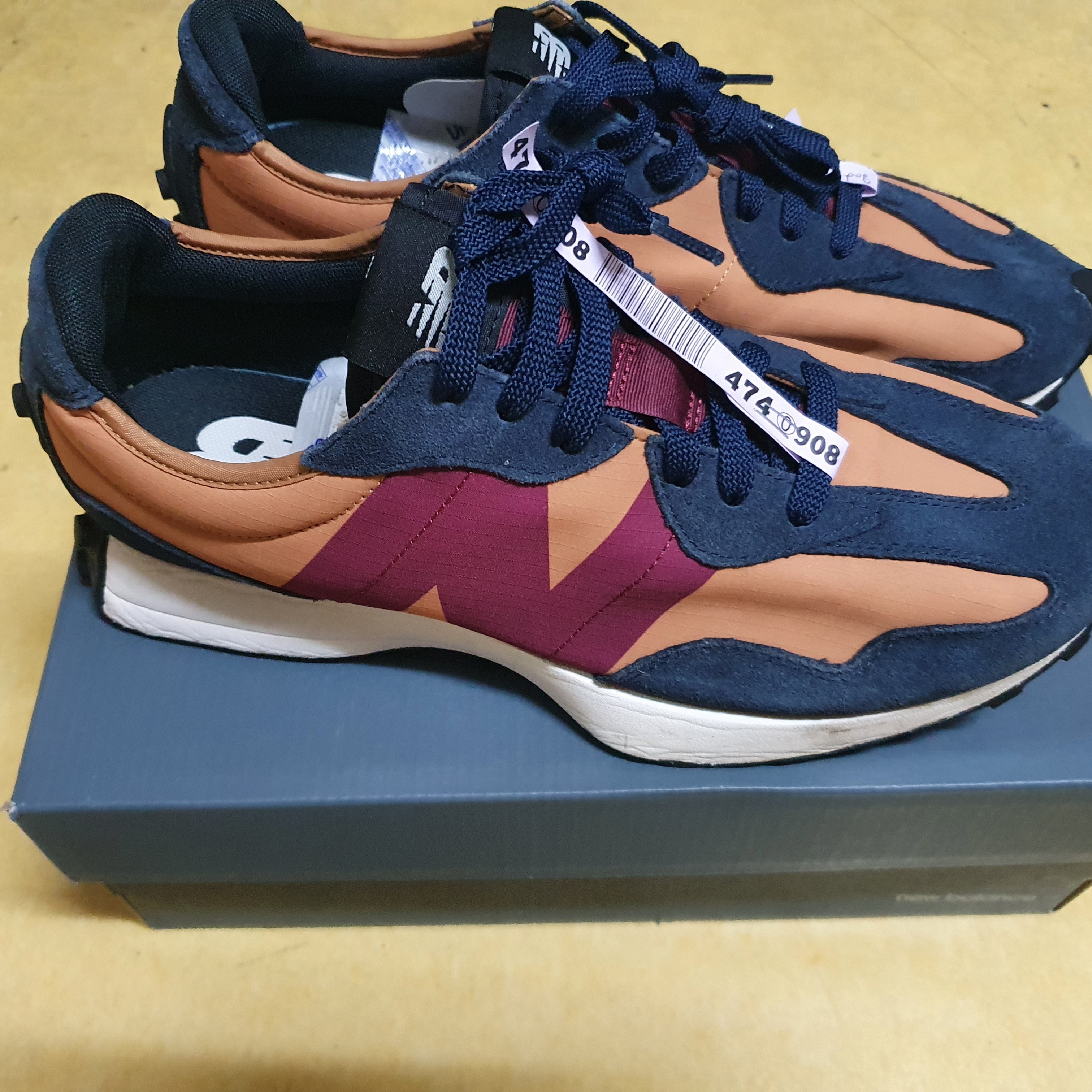 New Balance 327 Natural Indigo 착용 스타일 - 3
