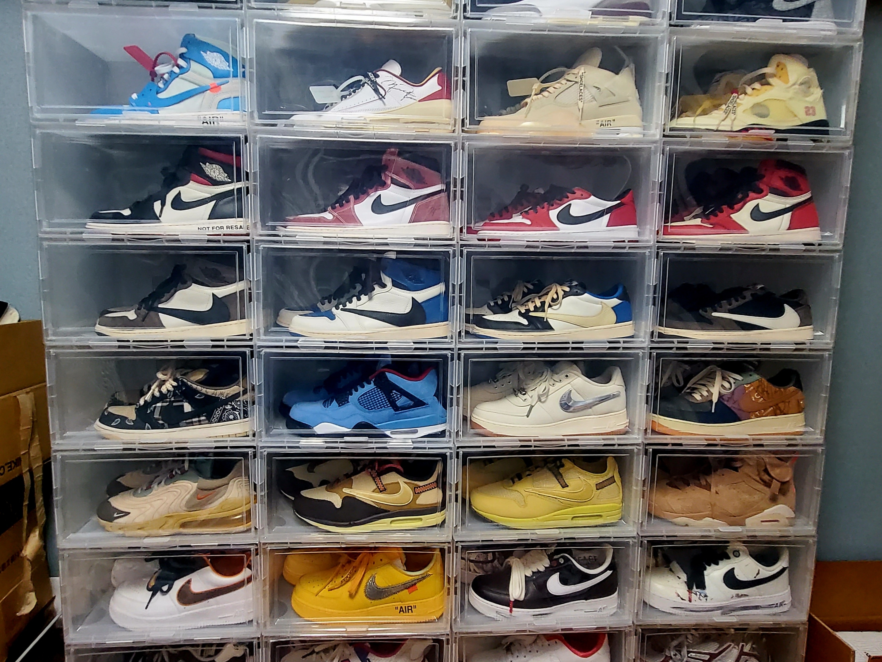 Jordan 1 x Travis Scott x Fragment Retro High OG SP Military Blue, Jordan 1 x Travis Scott x Fragment Retro Low OG SP Military Blue 착용 스타일