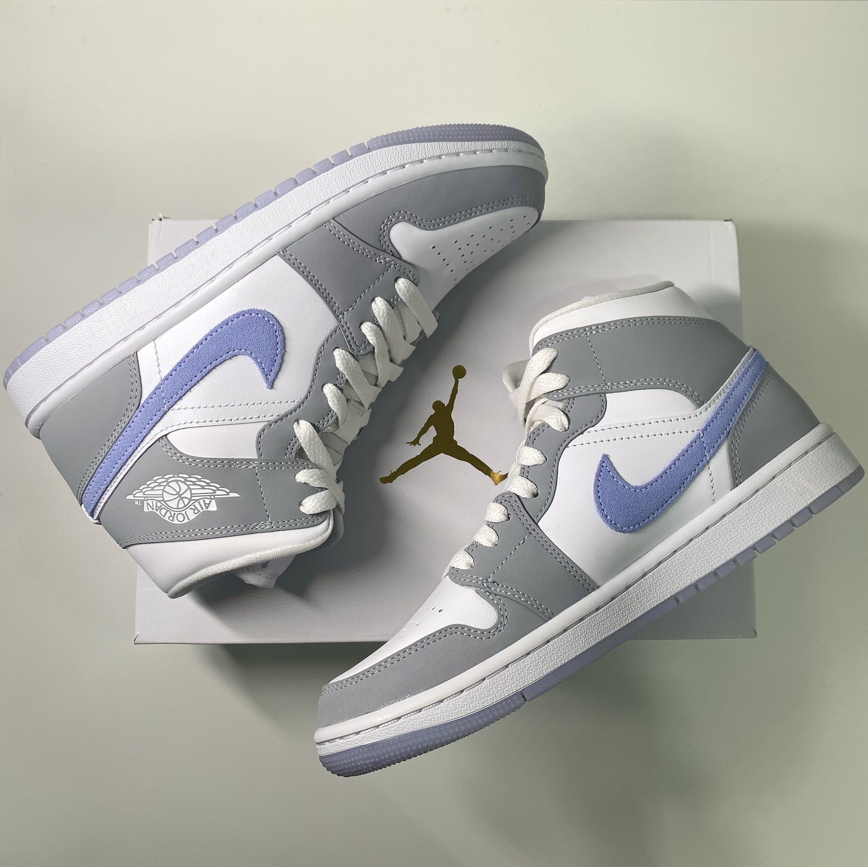 (W) Jordan 1 Mid Wolf Grey 착용 스타일