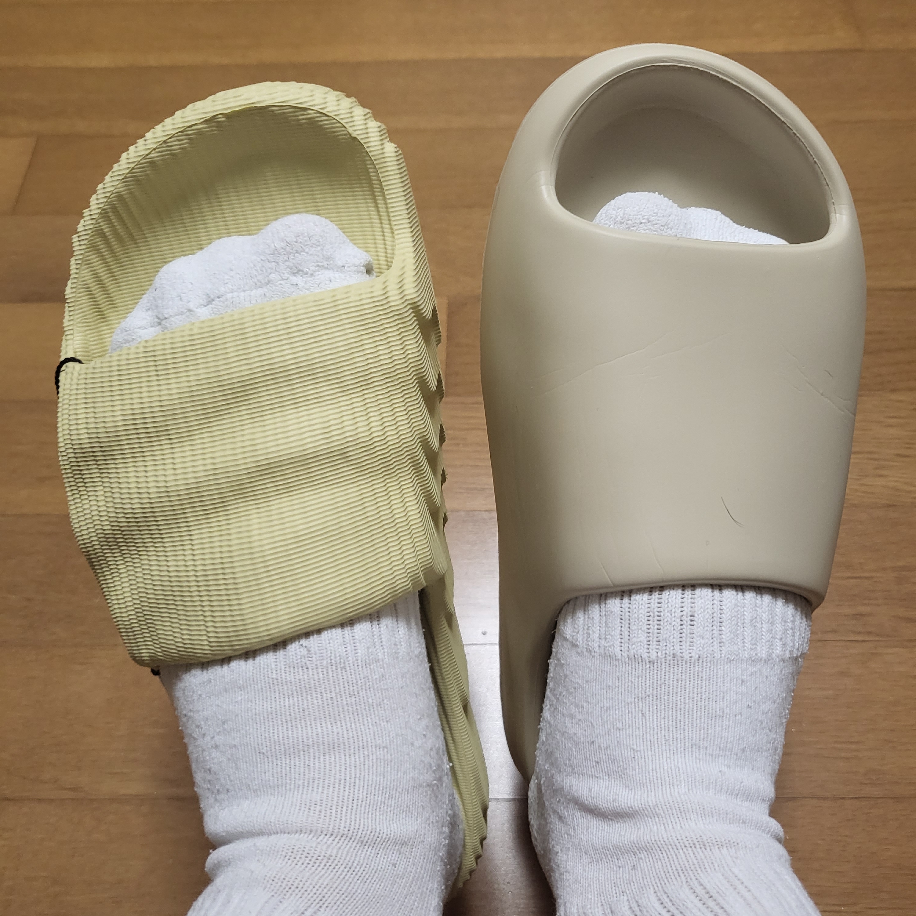 Adidas Adilette 22 Desert Sand, Adidas Yeezy Slide Pure - Re-Release Ver. 착용 스타일 - 2
