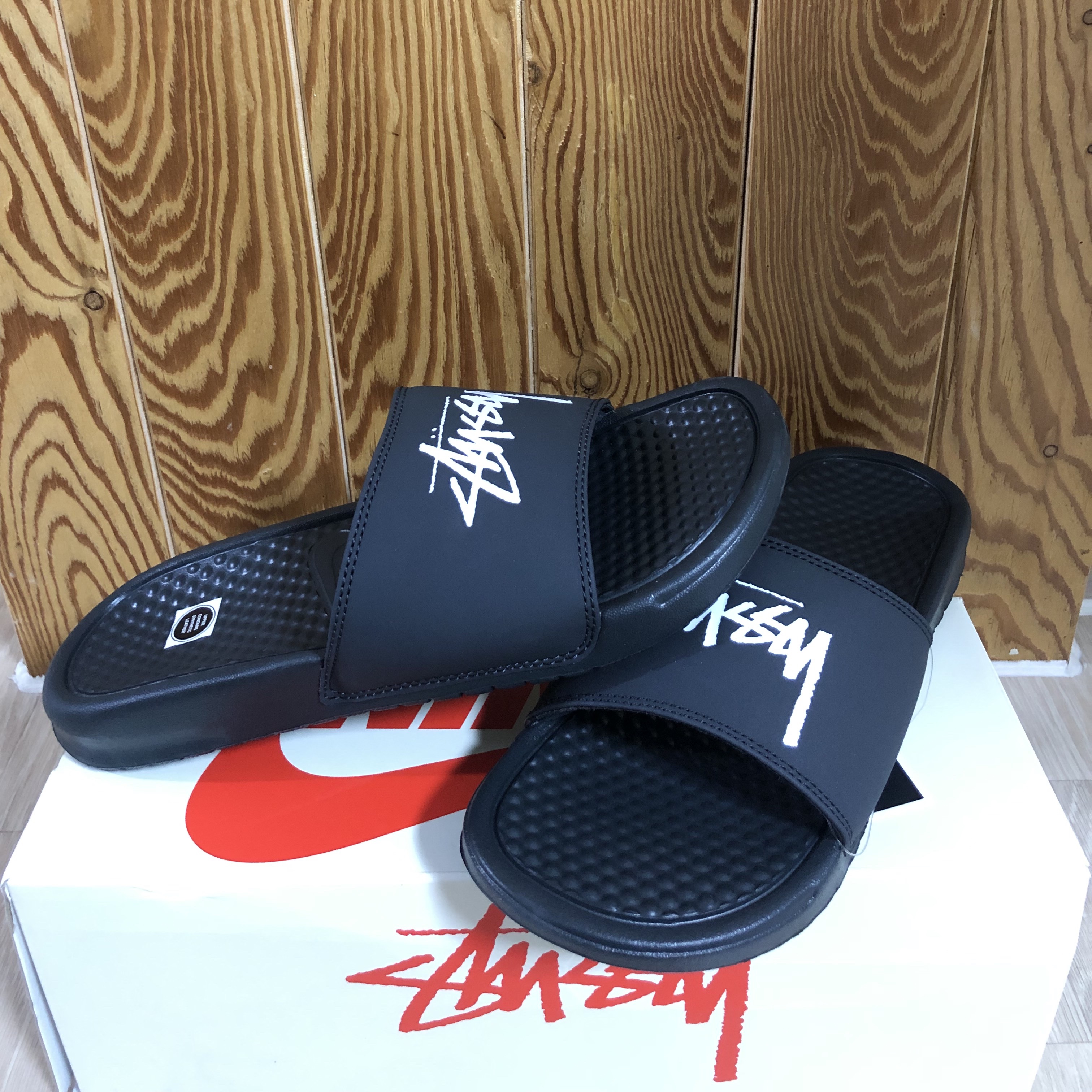 Nike x Stussy Benassi Slide Off Noir 착용 스타일