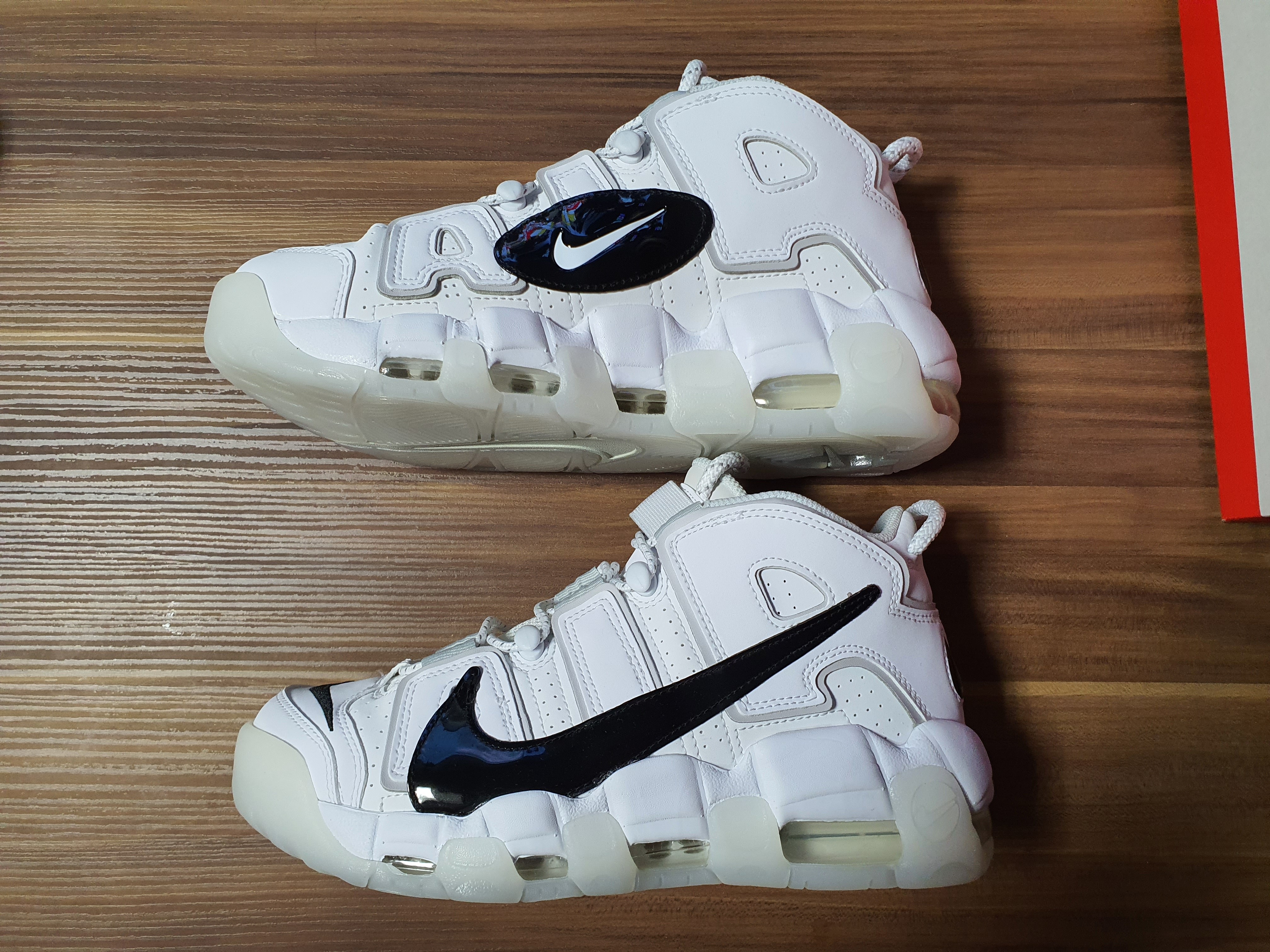 Nike Air More Uptempo 96 Copy and Paste White 착용 스타일 - 3
