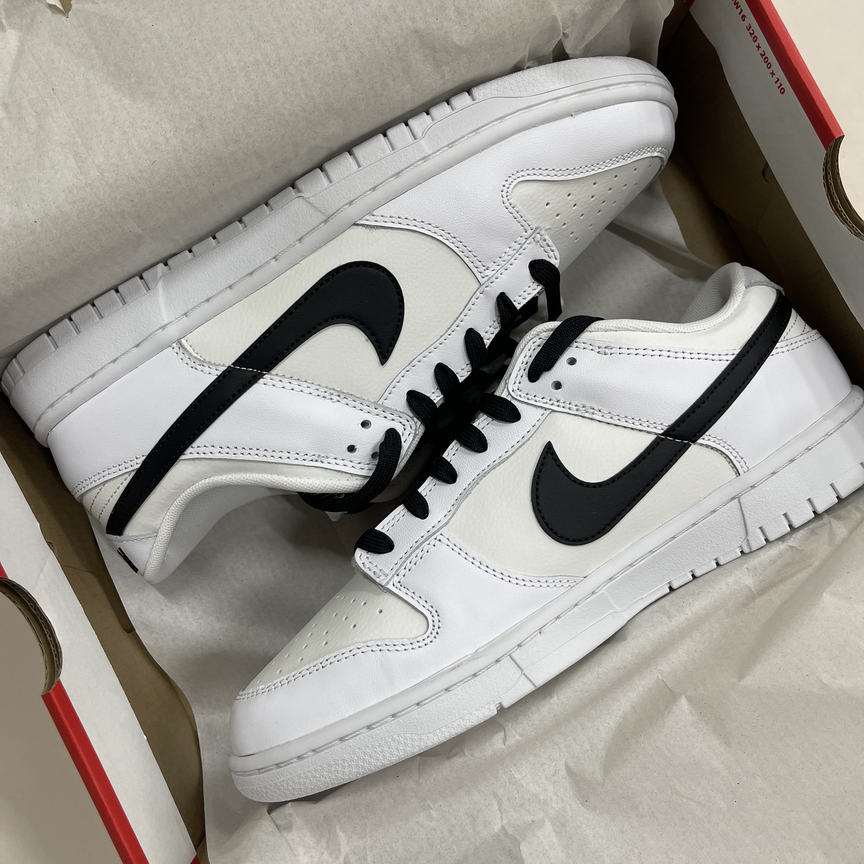 Nike Dunk Low Retro Summit White 착용 스타일 - 3