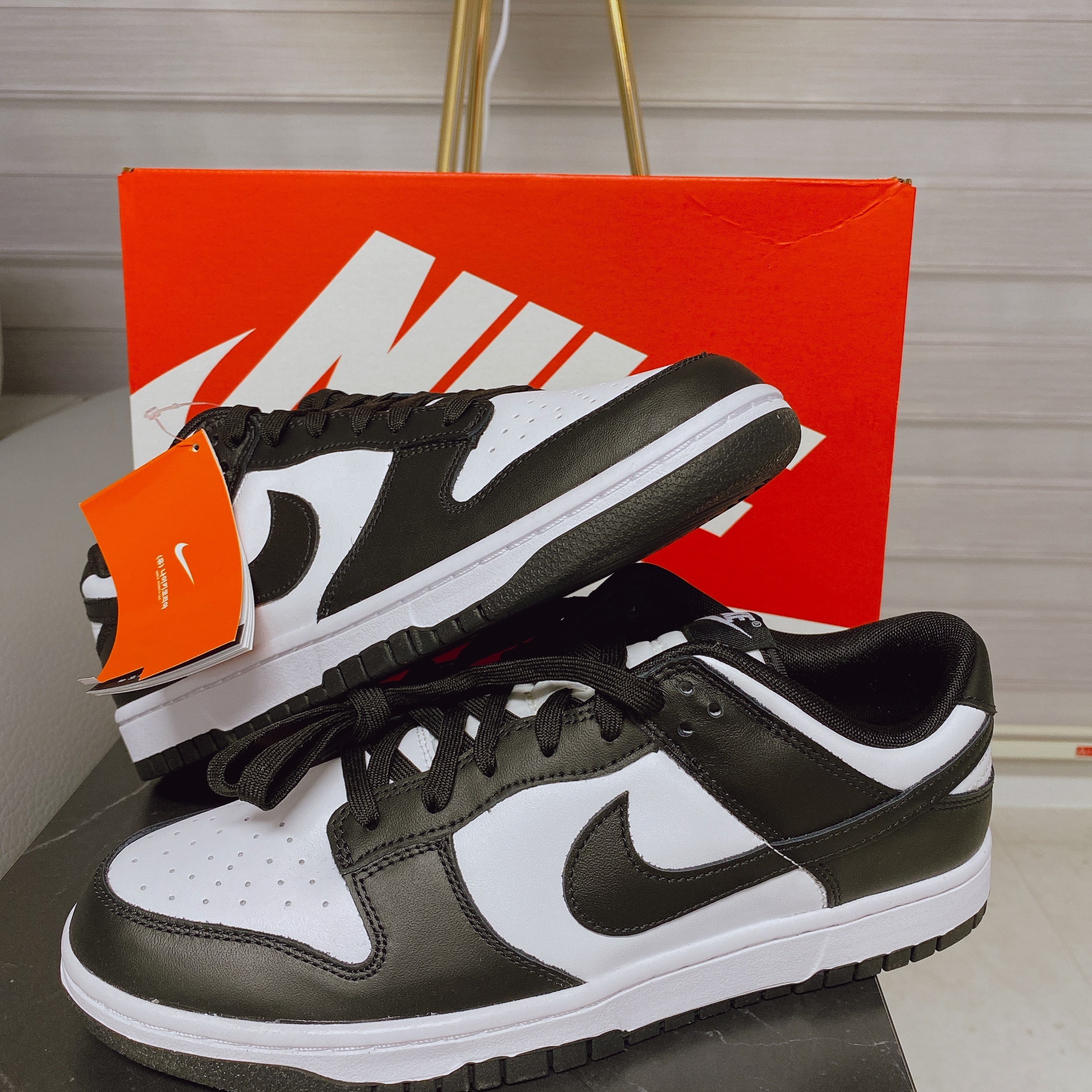 Nike Dunk Low Retro Black 착용 스타일 - 2