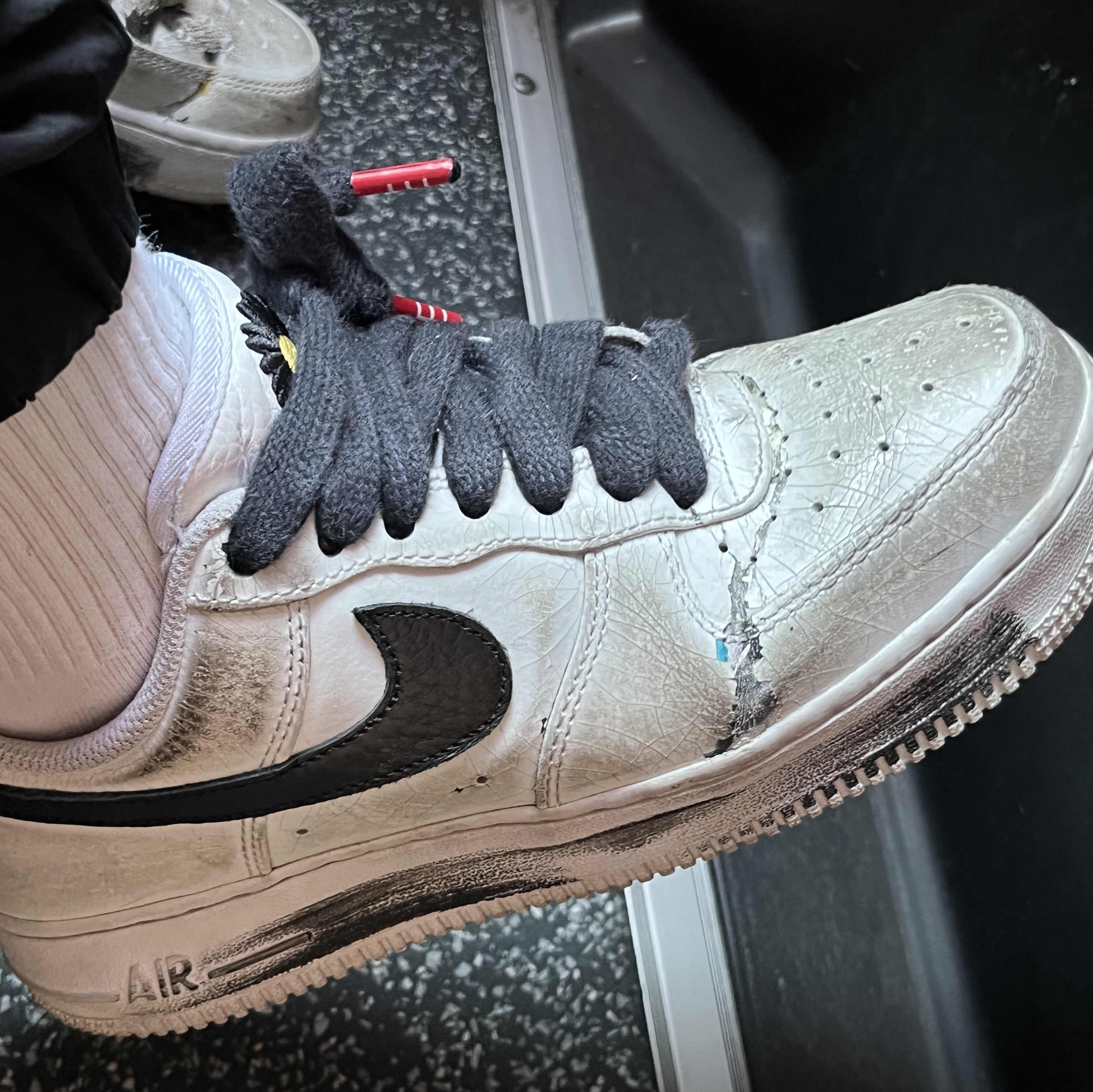 Nike x Peaceminusone Air Force 1 Low Para-Noise 2.0 착용 스타일 - 4