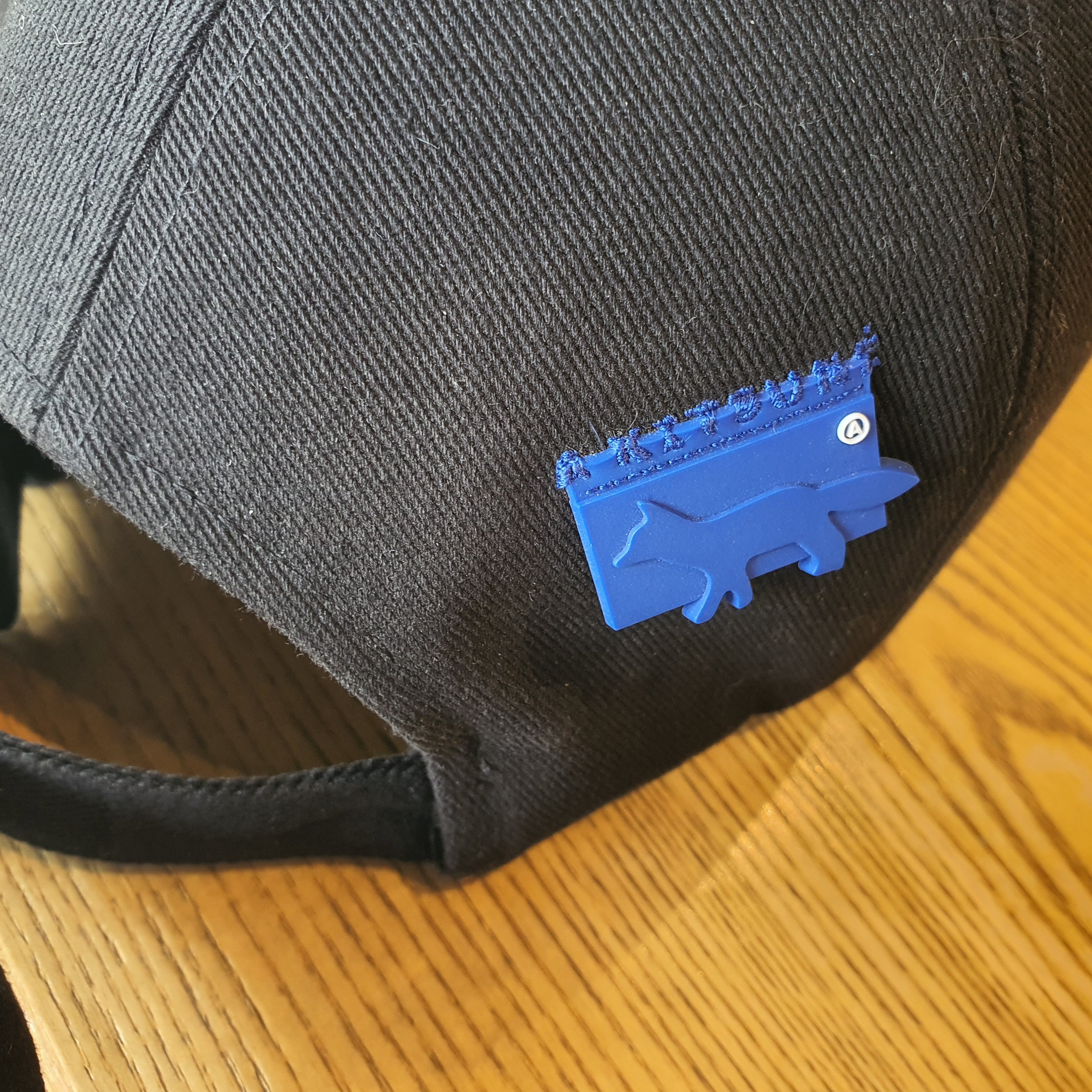 Maison Kitsune x Ader Error Meditation Fox Cap Black 착용 스타일 - 3