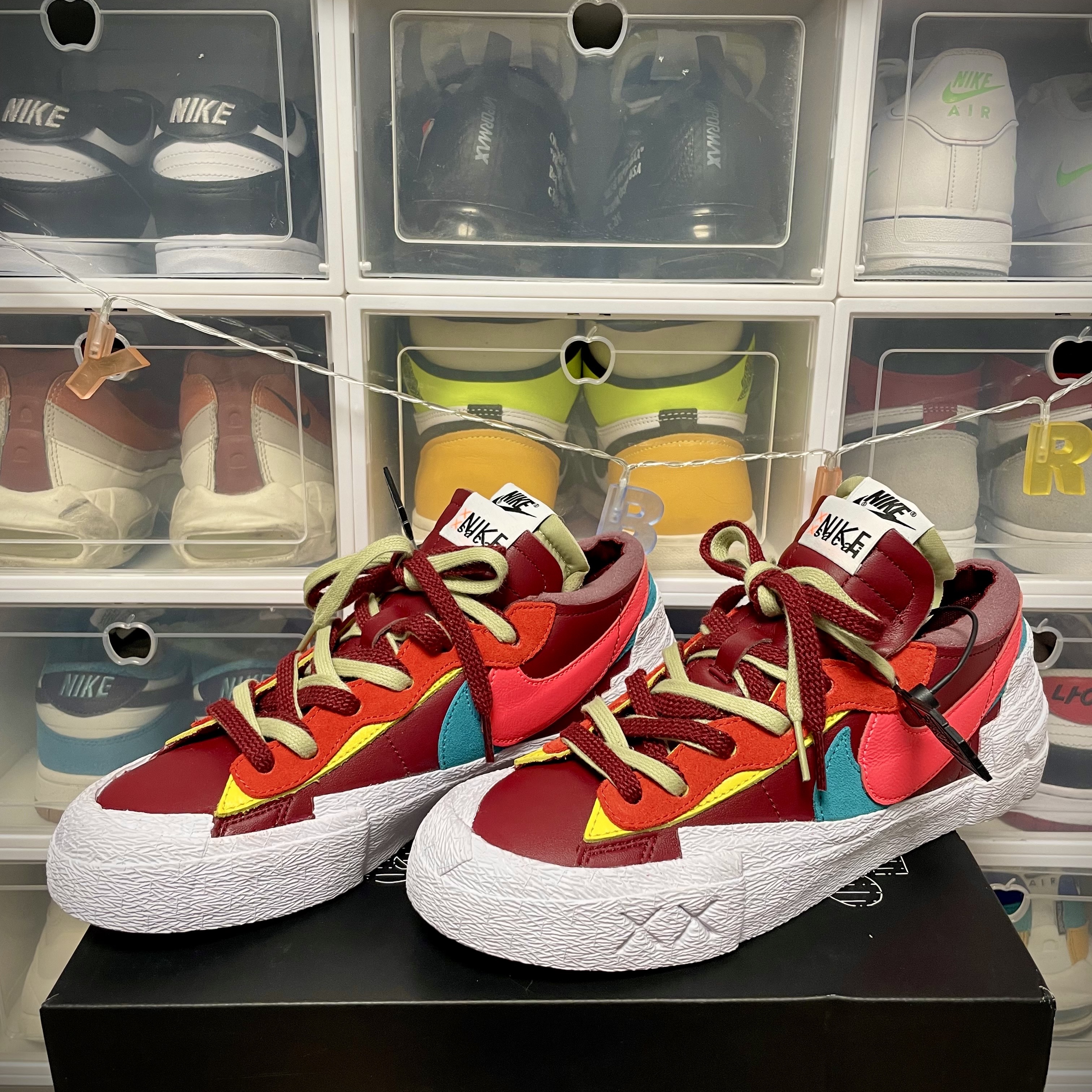 Nike x Sacai x Kaws Blazer Low Team Red 착용 스타일 - 1