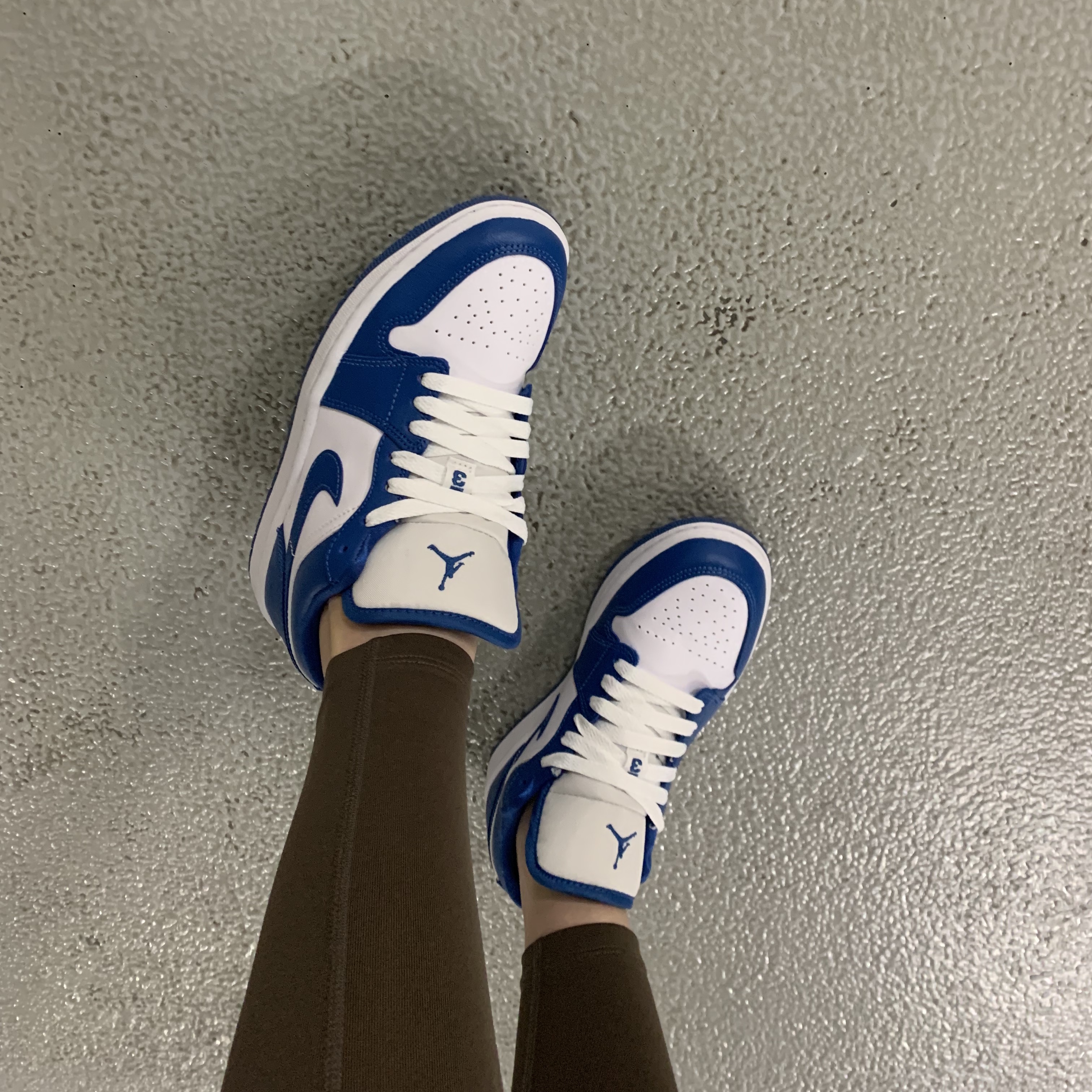 (W) Jordan 1 Low White Dark Marina Blue 착용 스타일