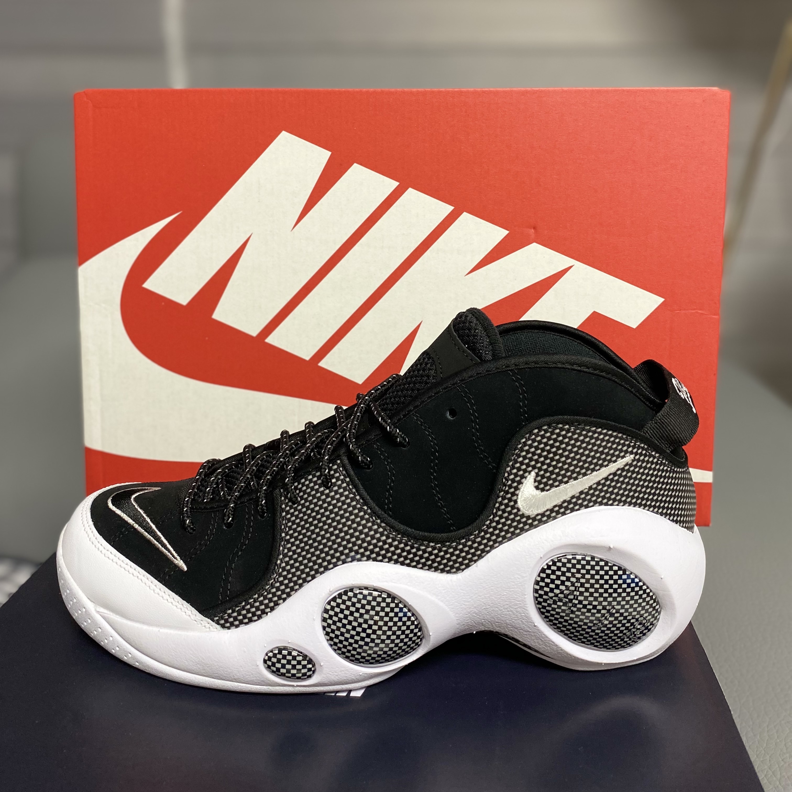Nike Air Zoom Flight 95 Black Metallic 2022 착용 스타일
