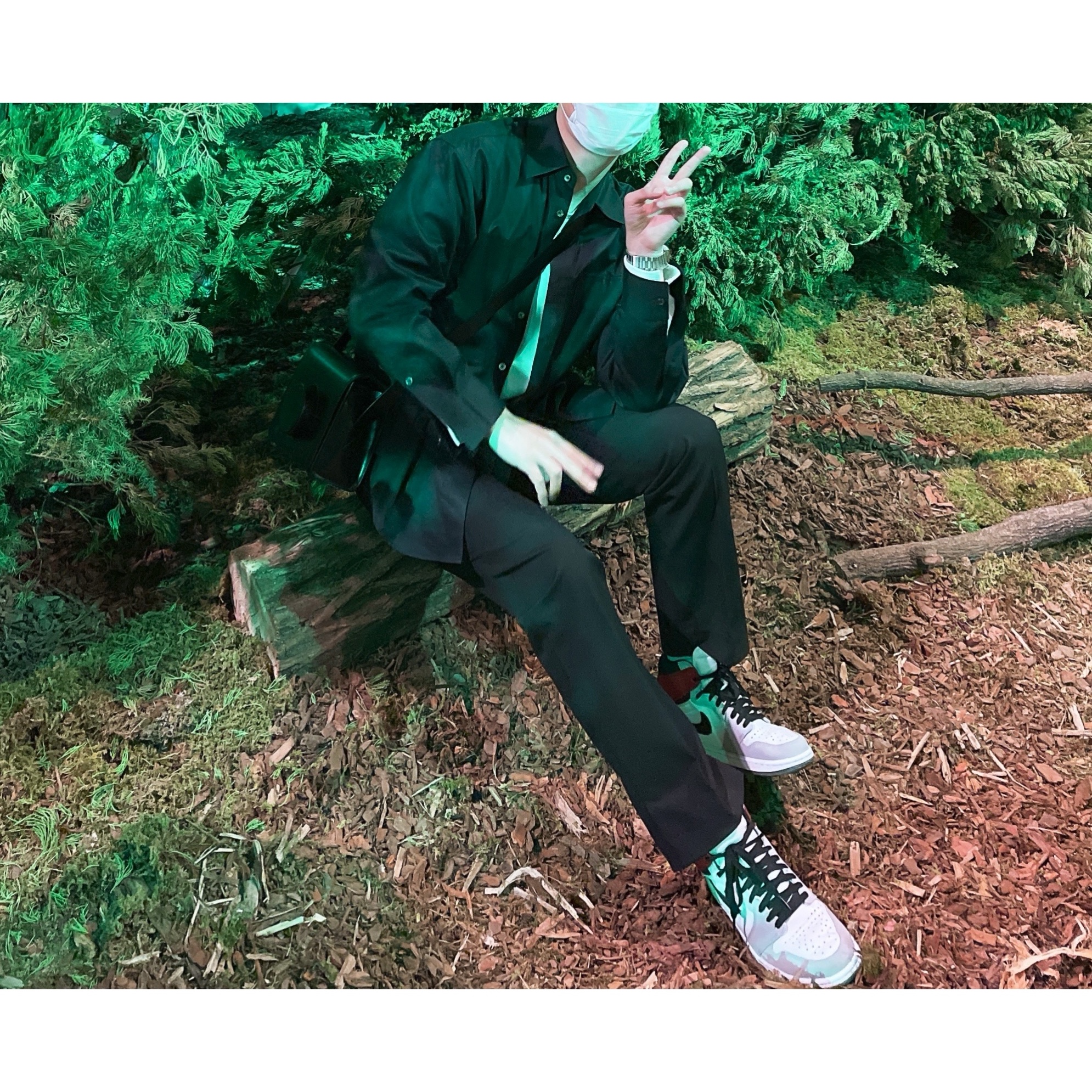 Wooyoungmi Back Logo Shirt Black - 22SS, Jordan 1 Retro High OG Light Smoke Grey 착용 스타일