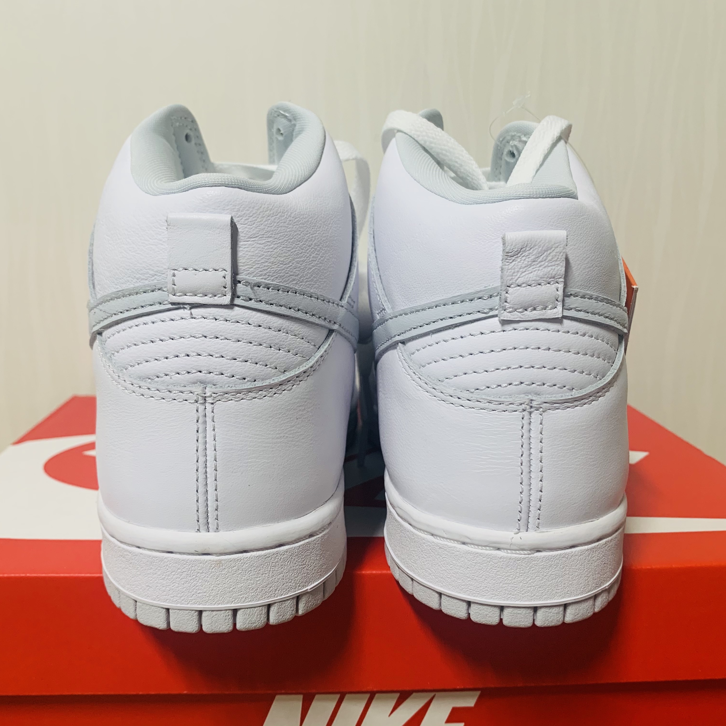 Nike Dunk High SP Pure Platinum 착용 스타일 - 4