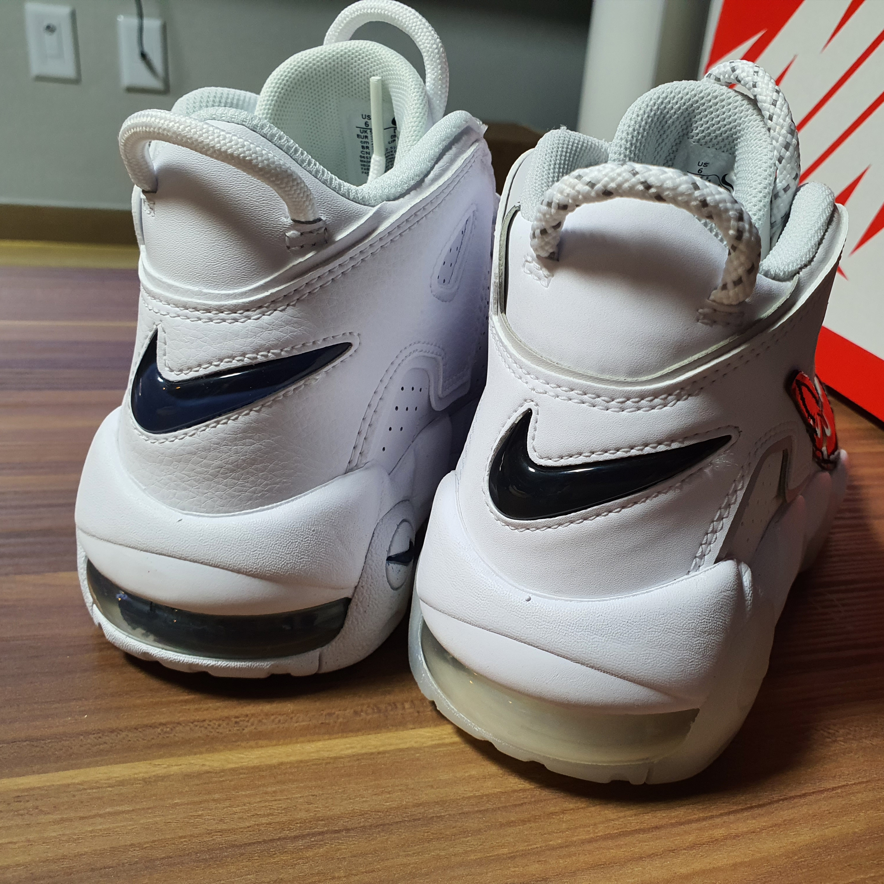 Nike Air More Uptempo 96 Copy and Paste White, Nike Air More Uptempo 96 White Midnight Navy 착용 스타일 - 4