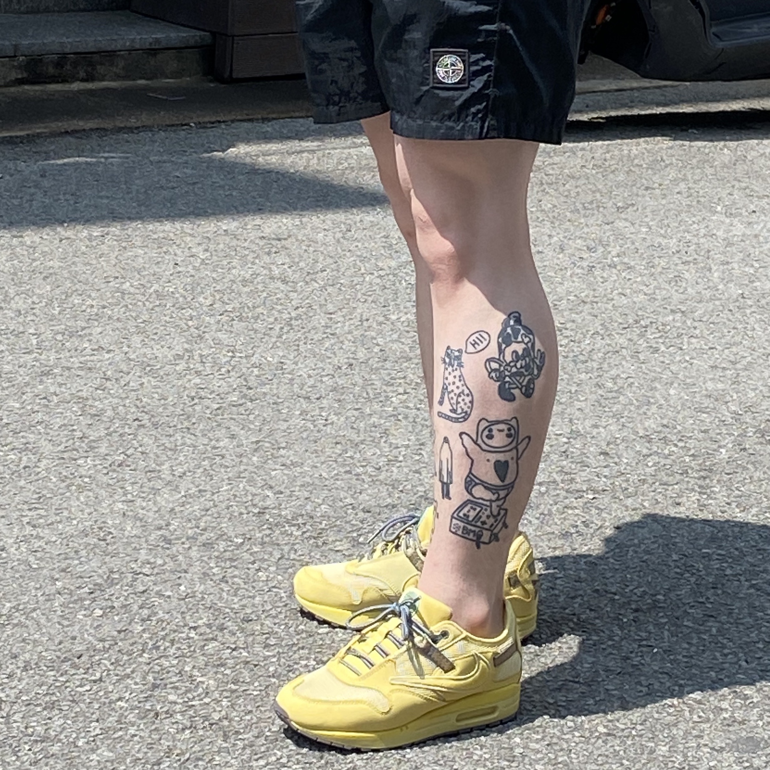 Stone Island B0643 Nylon Metal Swimming Trunk Navy Blue - 22SS, Nike x Travis Scott Air Max 1 Cact.us Gold 착용 스타일