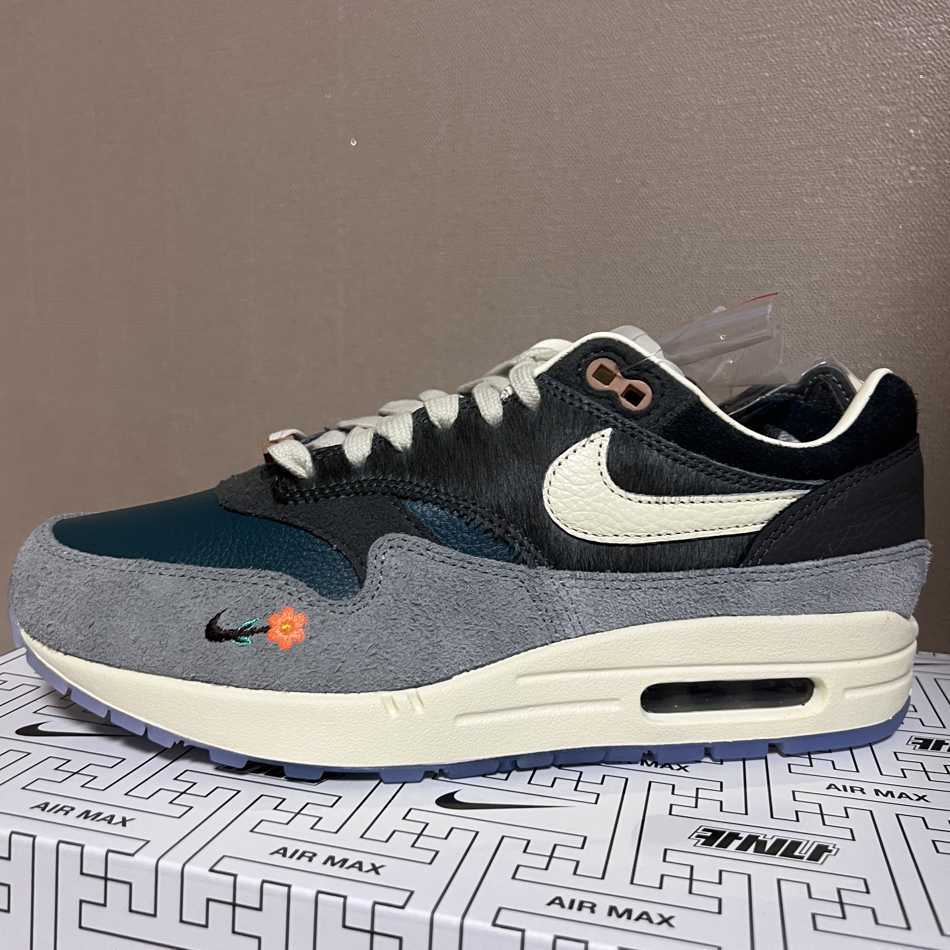 Nike x Kasina Air Max 1 SP Won-Ang Particle Grey 착용 스타일