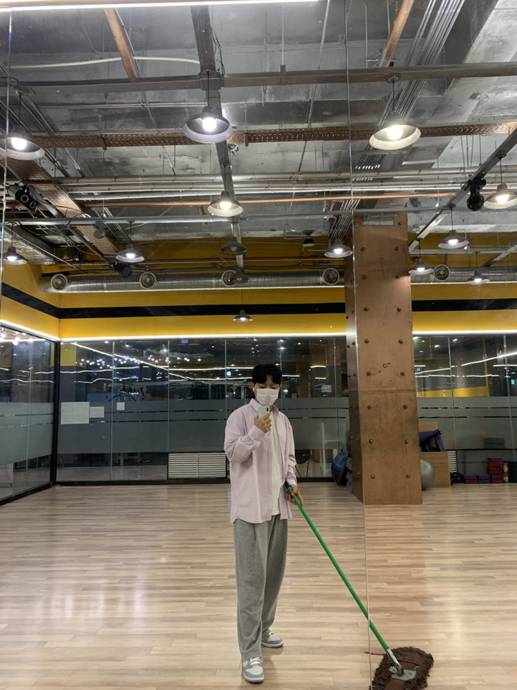 KREAM 프로필 이미지