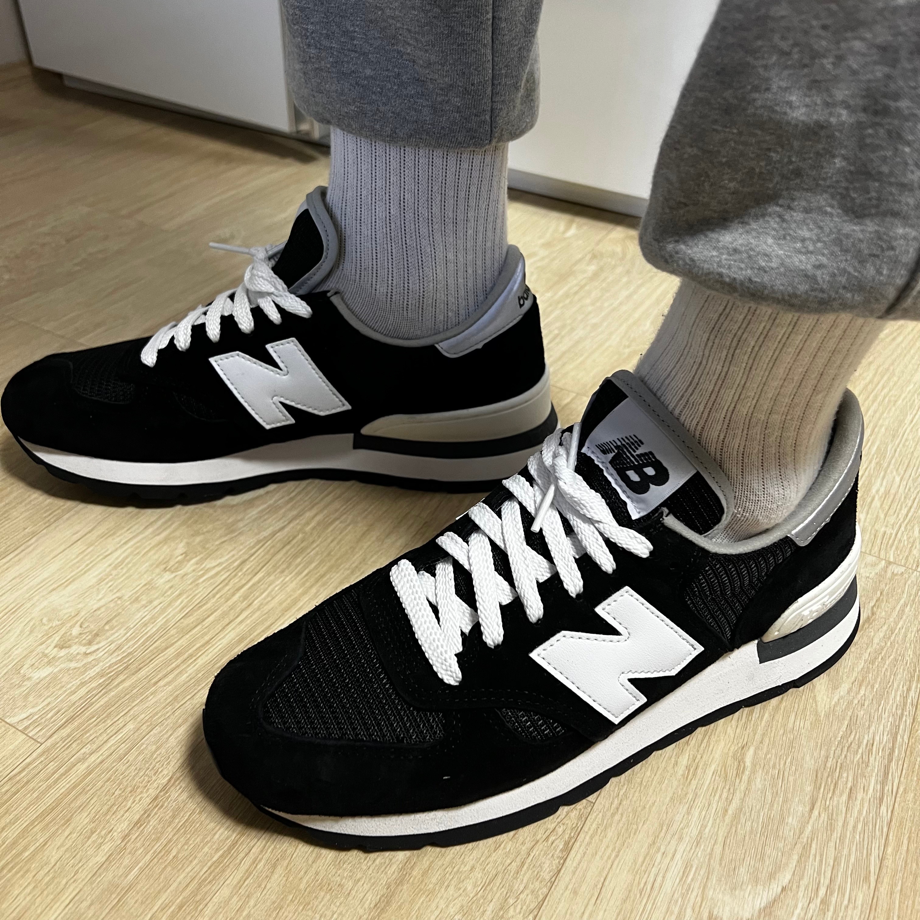 New Balance 990v1 Made in USA Black 착용 스타일 - 2