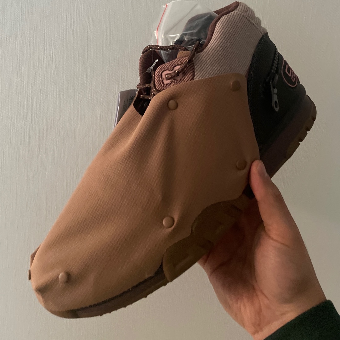 Nike x Travis Scott Air Trainer 1 Archaeo Brown and Rust Pink 착용 스타일 - 2