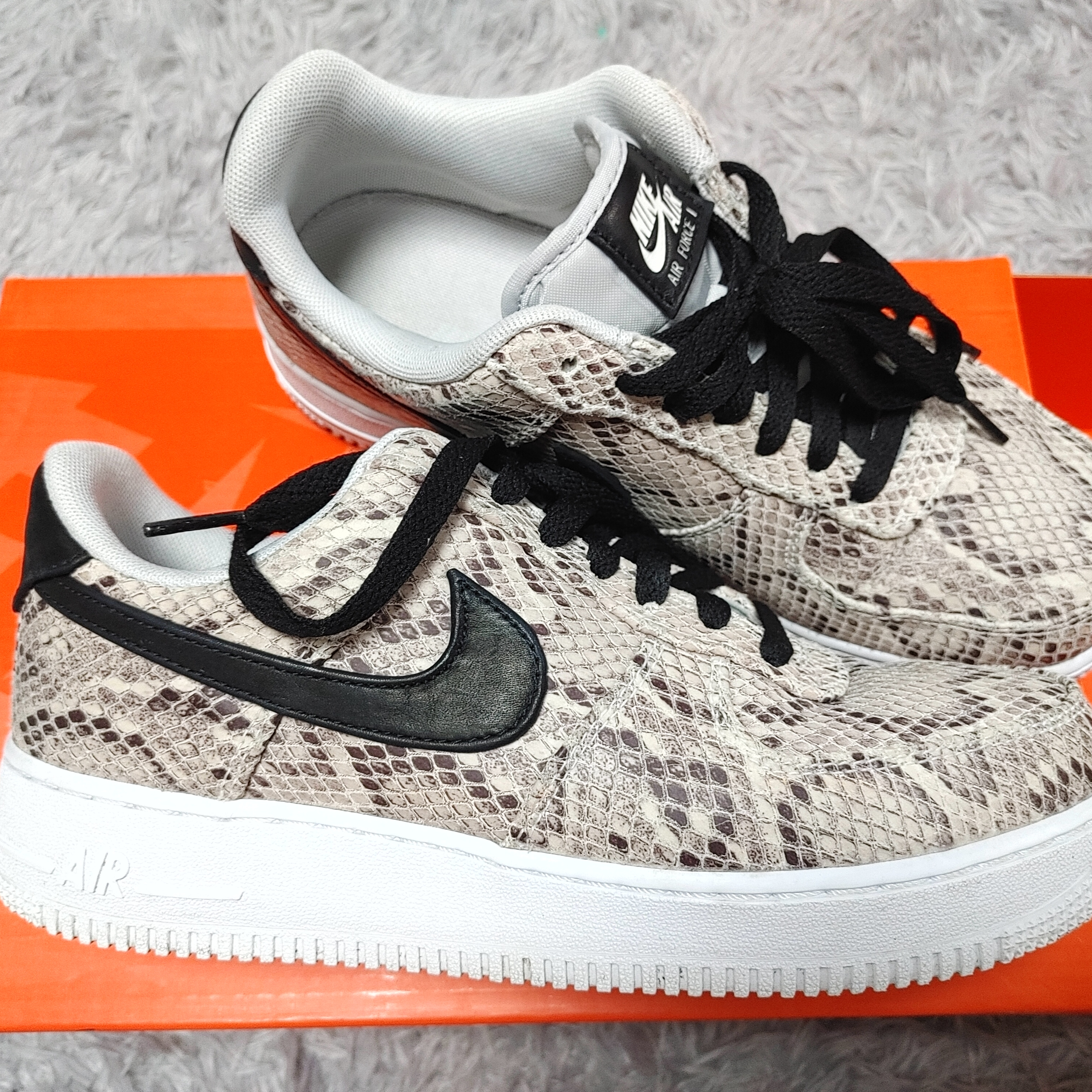 Nike Air Force 1 Low Snakeskin 2019 착용 스타일 - 1